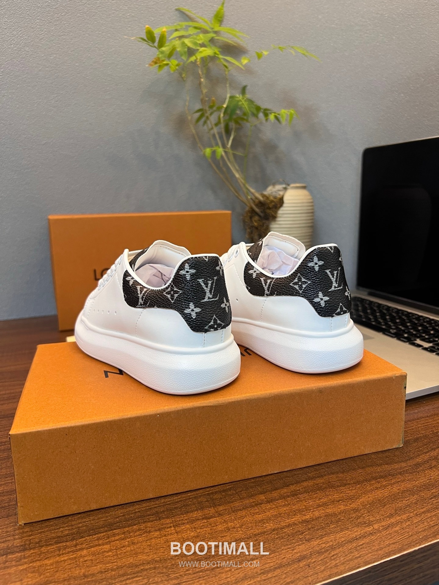 Louis Vuitton Kids Leather Casual Lambskin Leather Sneakers 루이비통 키즈 레더 캐주얼 램스킨 레더 스니커즈 8