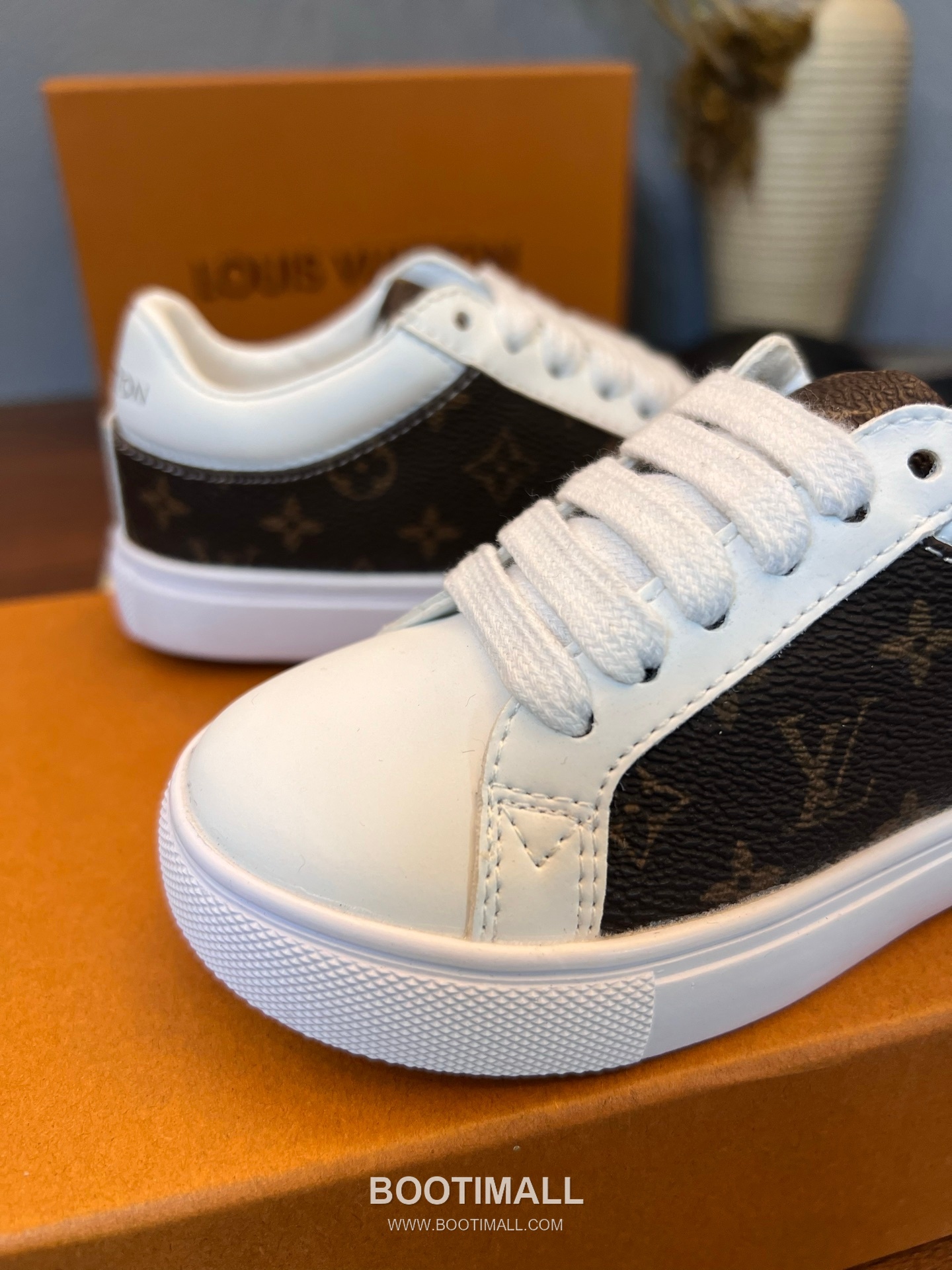 Louis Vuitton Kids Leather Casual Leather Sneakers 루이비통 키즈 레더 캐주얼 레더 스니커즈 7