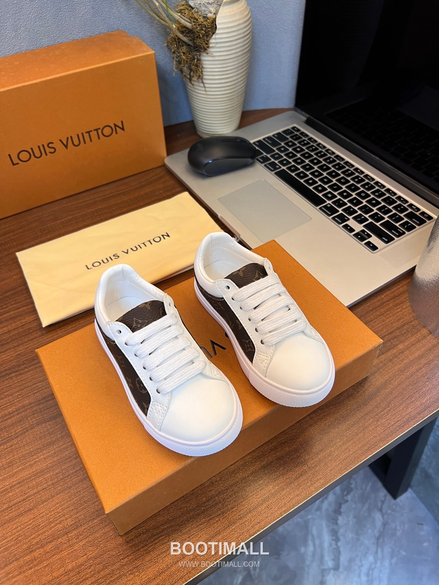 Louis Vuitton Kids Leather Casual Leather Sneakers 루이비통 키즈 레더 캐주얼 레더 스니커즈 8