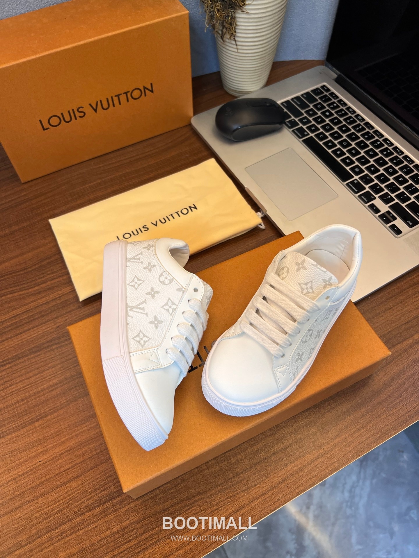 Louis Vuitton Kids Leather Casual Leather Sneakers 루이비통 키즈 레더 캐주얼 레더 스니커즈 4