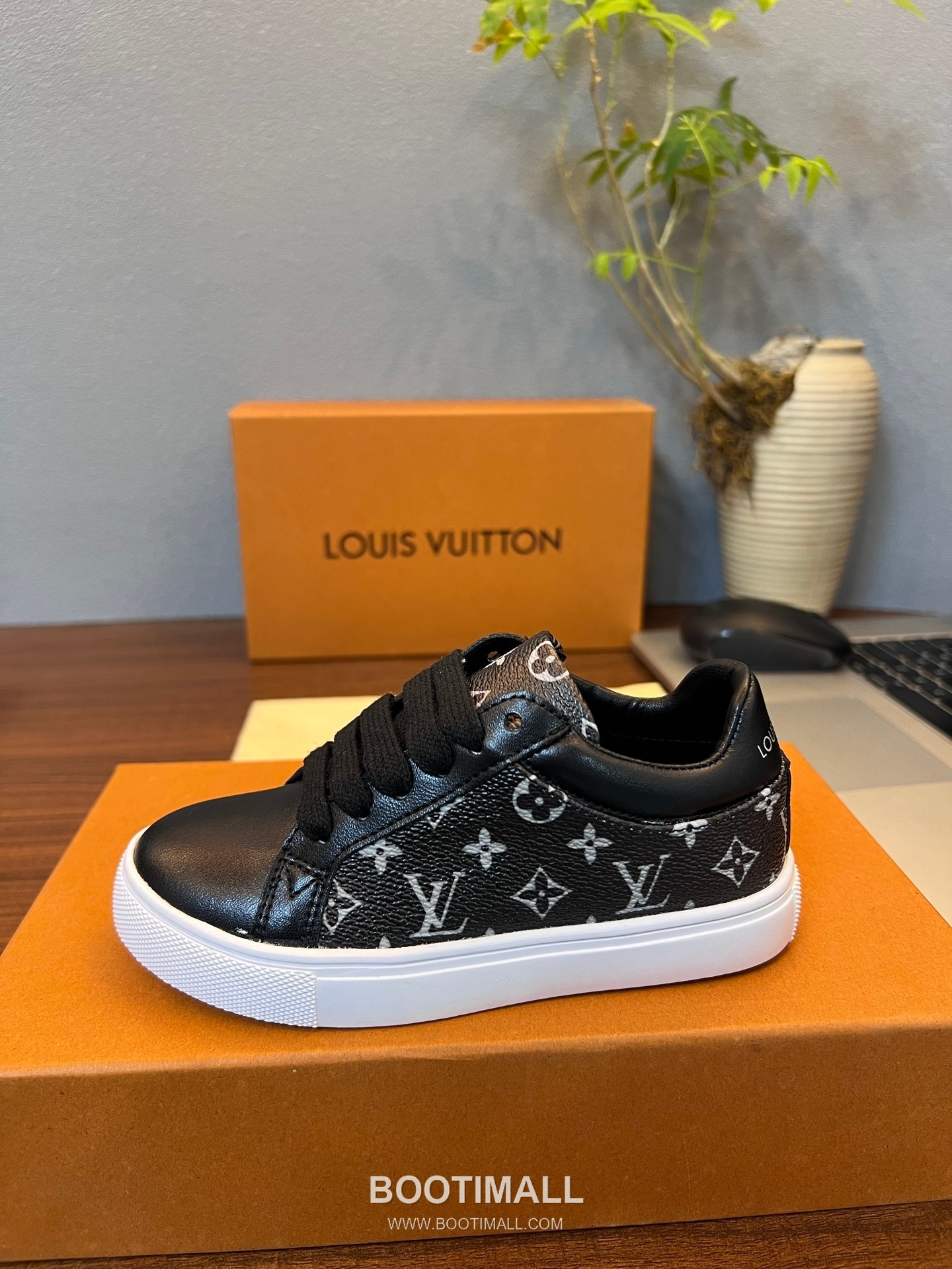 Louis Vuitton Kids Leather Casual Leather Sneakers 루이비통 키즈 레더 캐주얼 레더 스니커즈 5