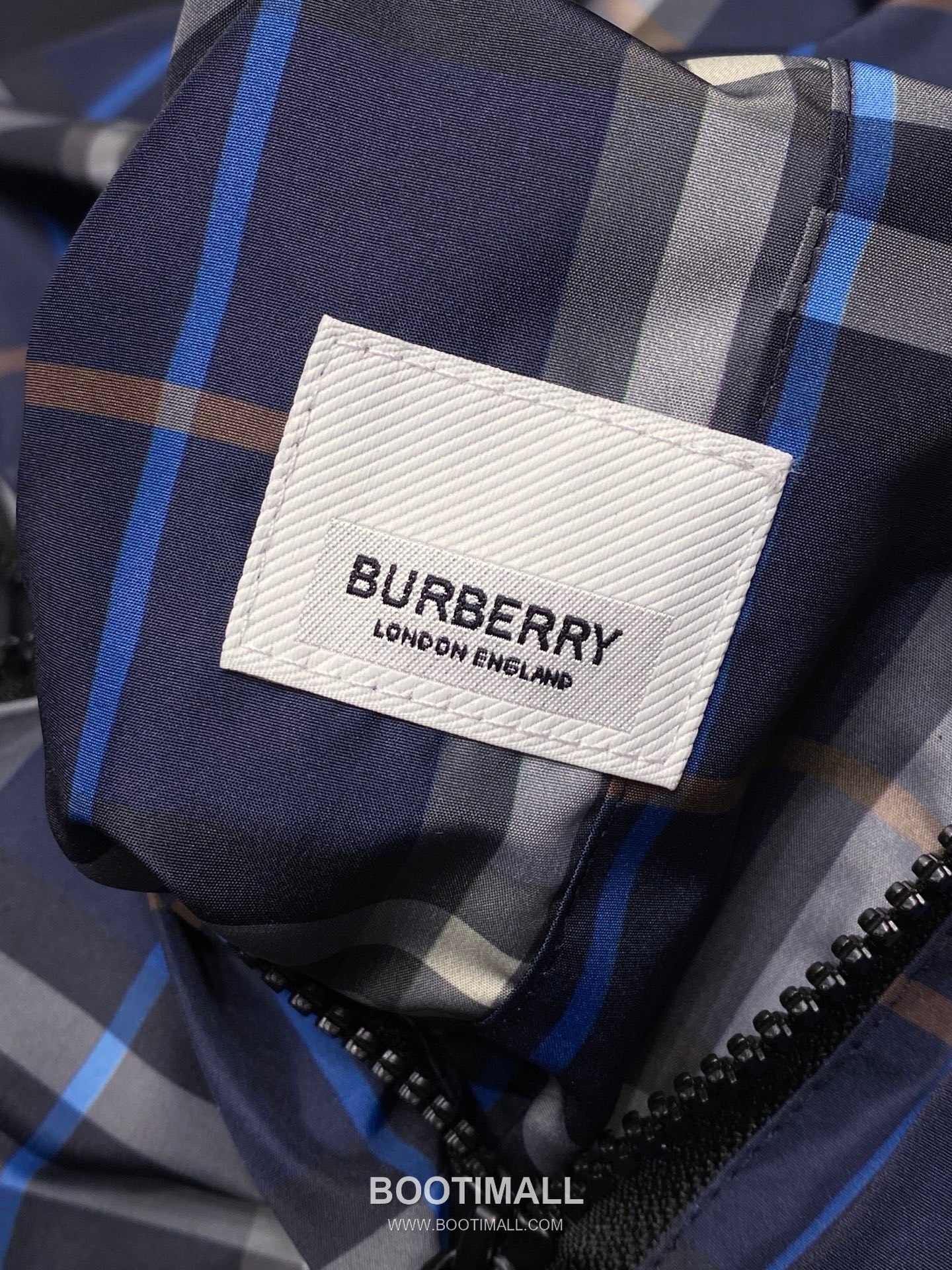 Burberry Oval Patch Hooded Navy Windbreaker 버버리 오벌 패치 후드 네이비 바람막이 6