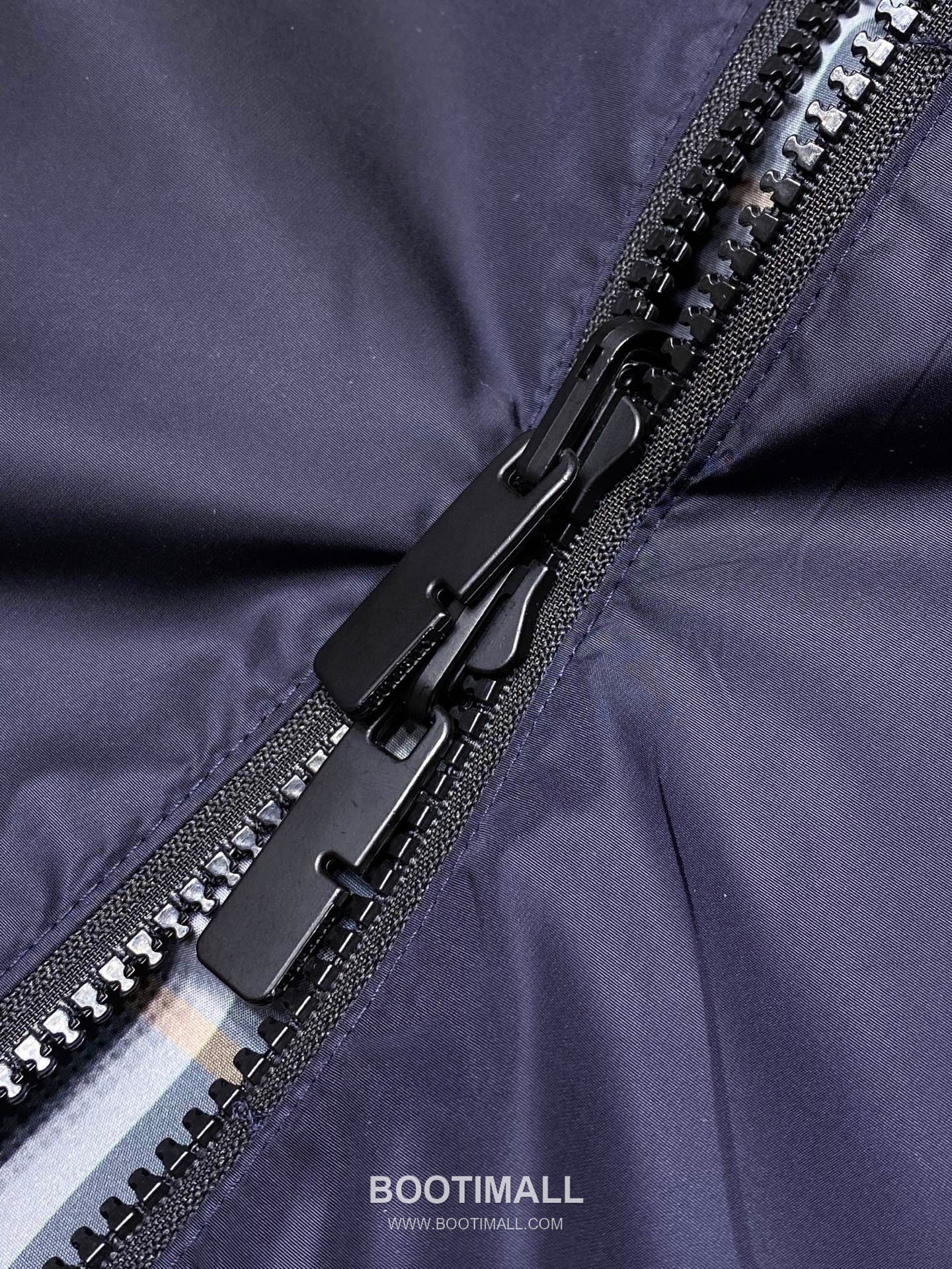 Burberry Oval Patch Hooded Navy Windbreaker 버버리 오벌 패치 후드 네이비 바람막이 7