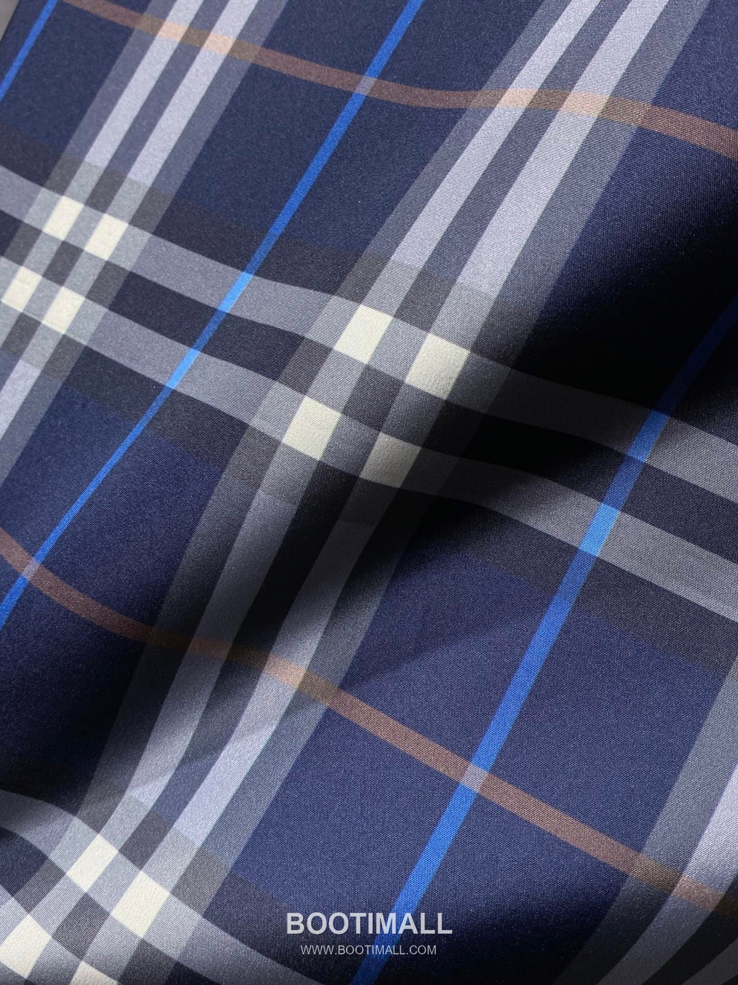 Burberry Oval Patch Hooded Navy Windbreaker 버버리 오벌 패치 후드 네이비 바람막이 15