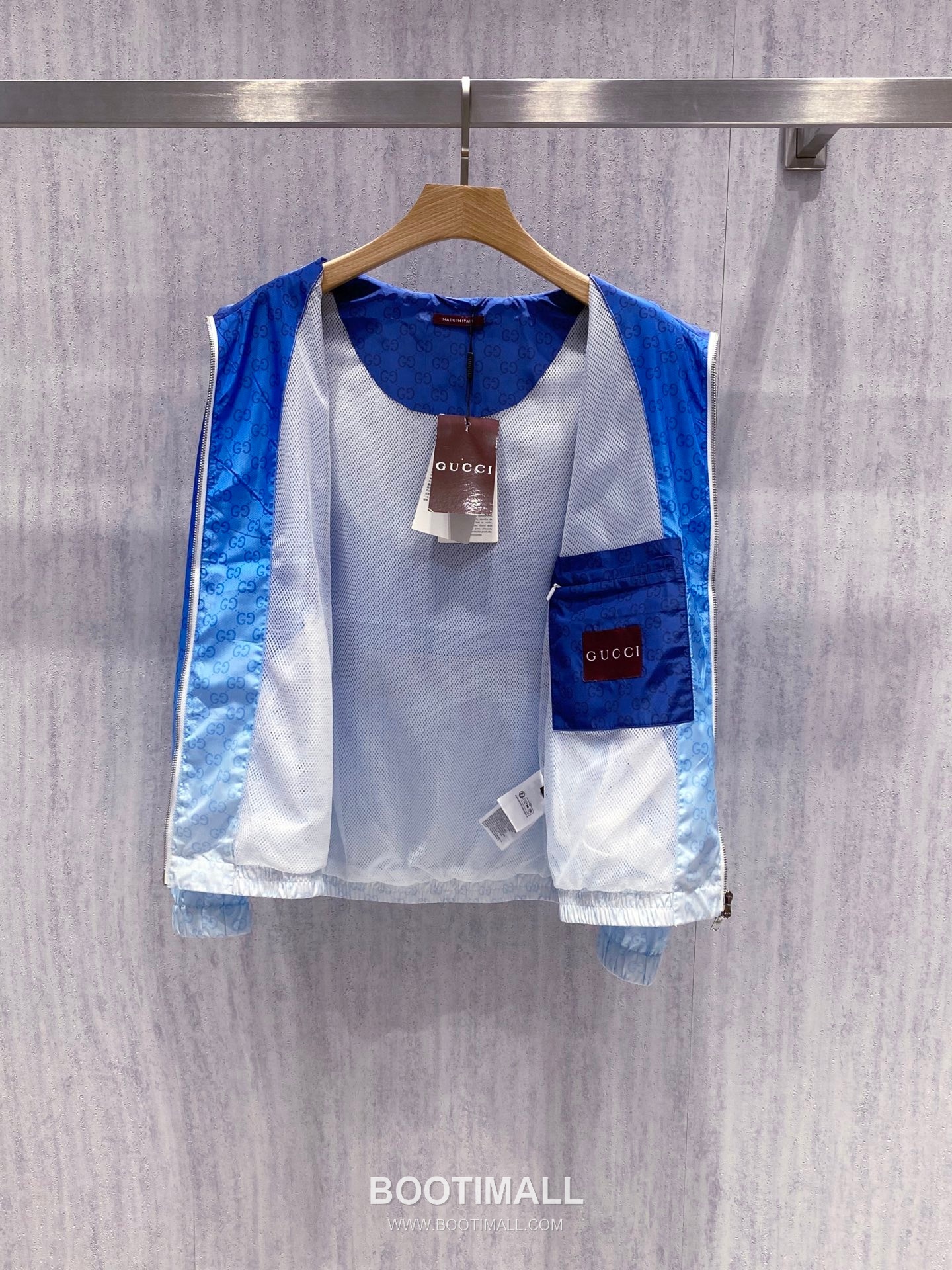 Gucci Ocean Gradient GG Hooded Nylon Blue Sun Protection Jacket 구찌 오션 그라데이션 GG 후디 나일론 블루 바람막이 재킷 3