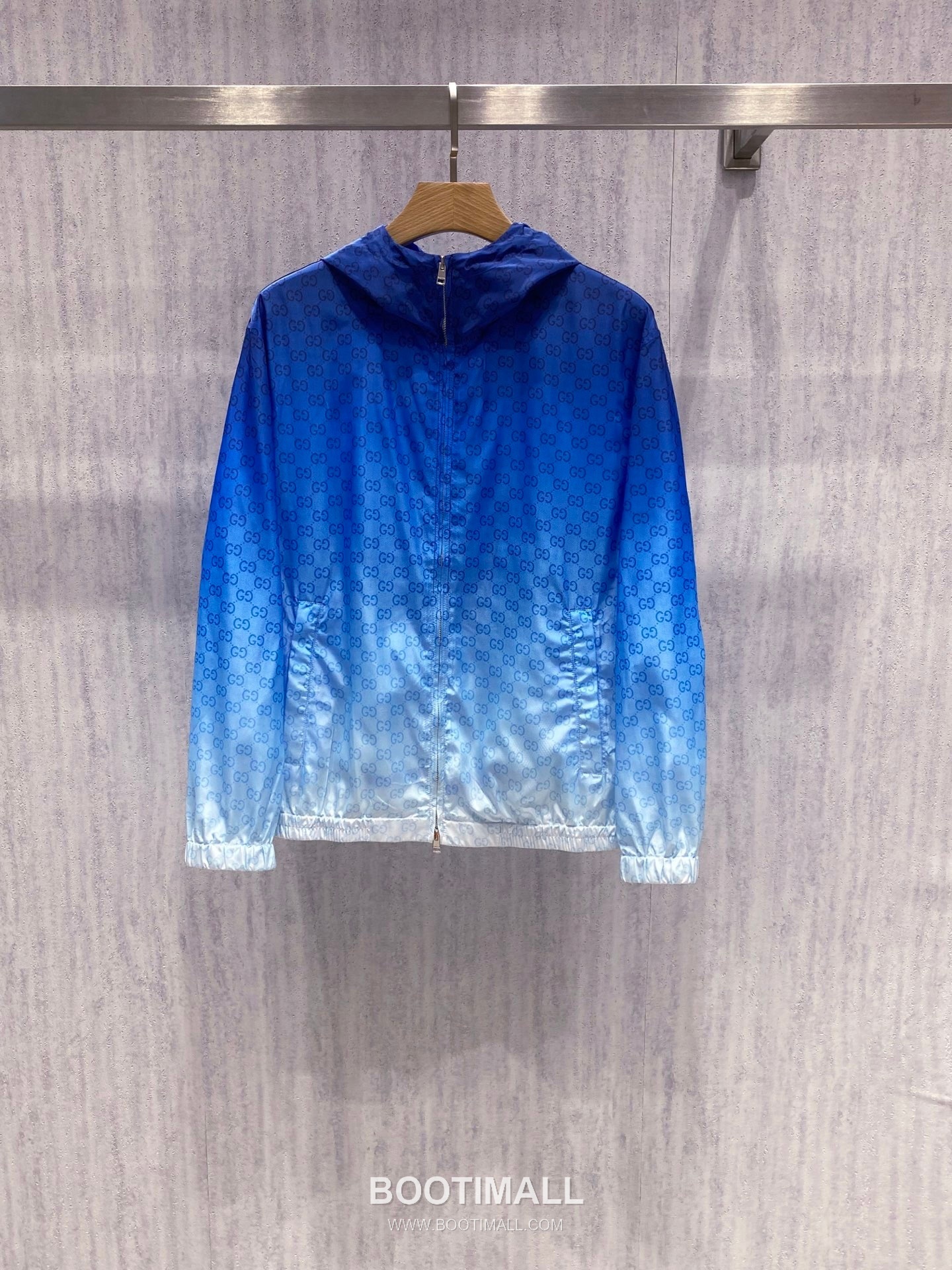 Gucci Ocean Gradient GG Hooded Nylon Blue Sun Protection Jacket 구찌 오션 그라데이션 GG 후디 나일론 블루 바람막이 재킷 10