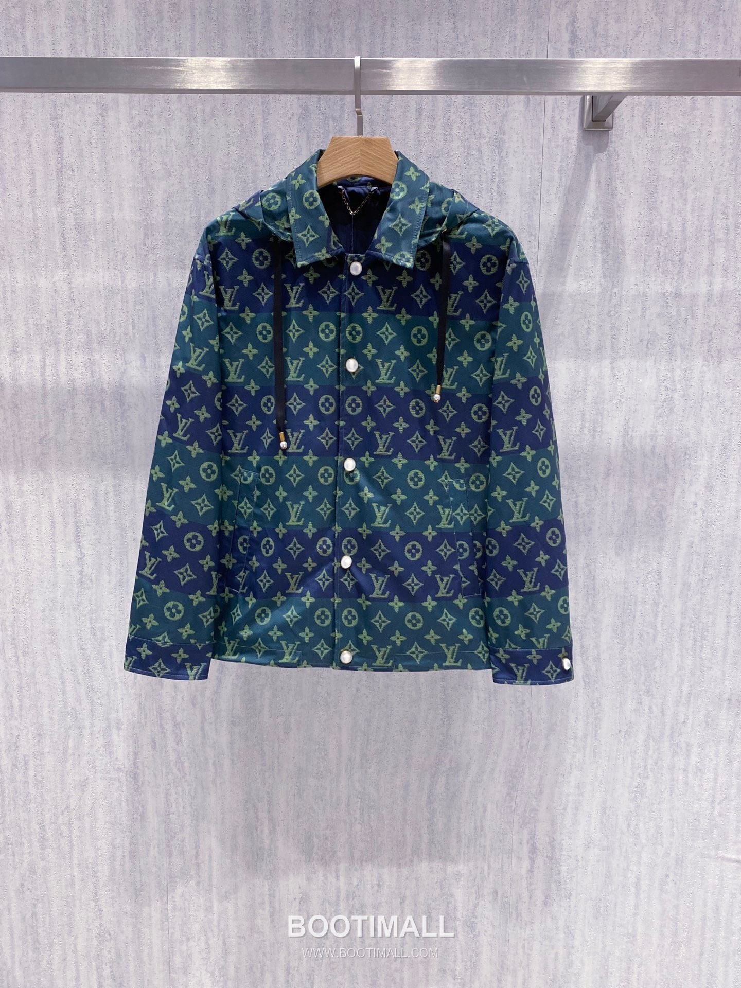 Louis Vuitton Monogram Modular Hooded Jacket Blue Green 루이비통 모노그램 모듈러 후드 자켓 블루 그린 10