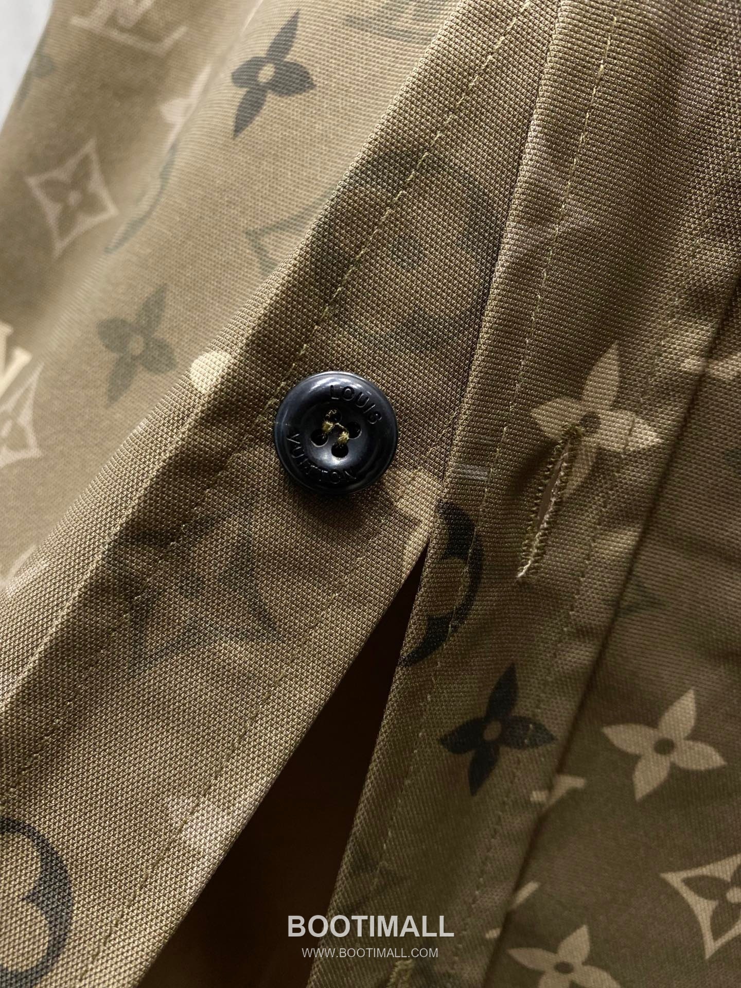 Louis Vuitton Mineral Green Horn Button Jacket Green 루이비통 미네랄 그린 혼버튼 재킷 그린 8