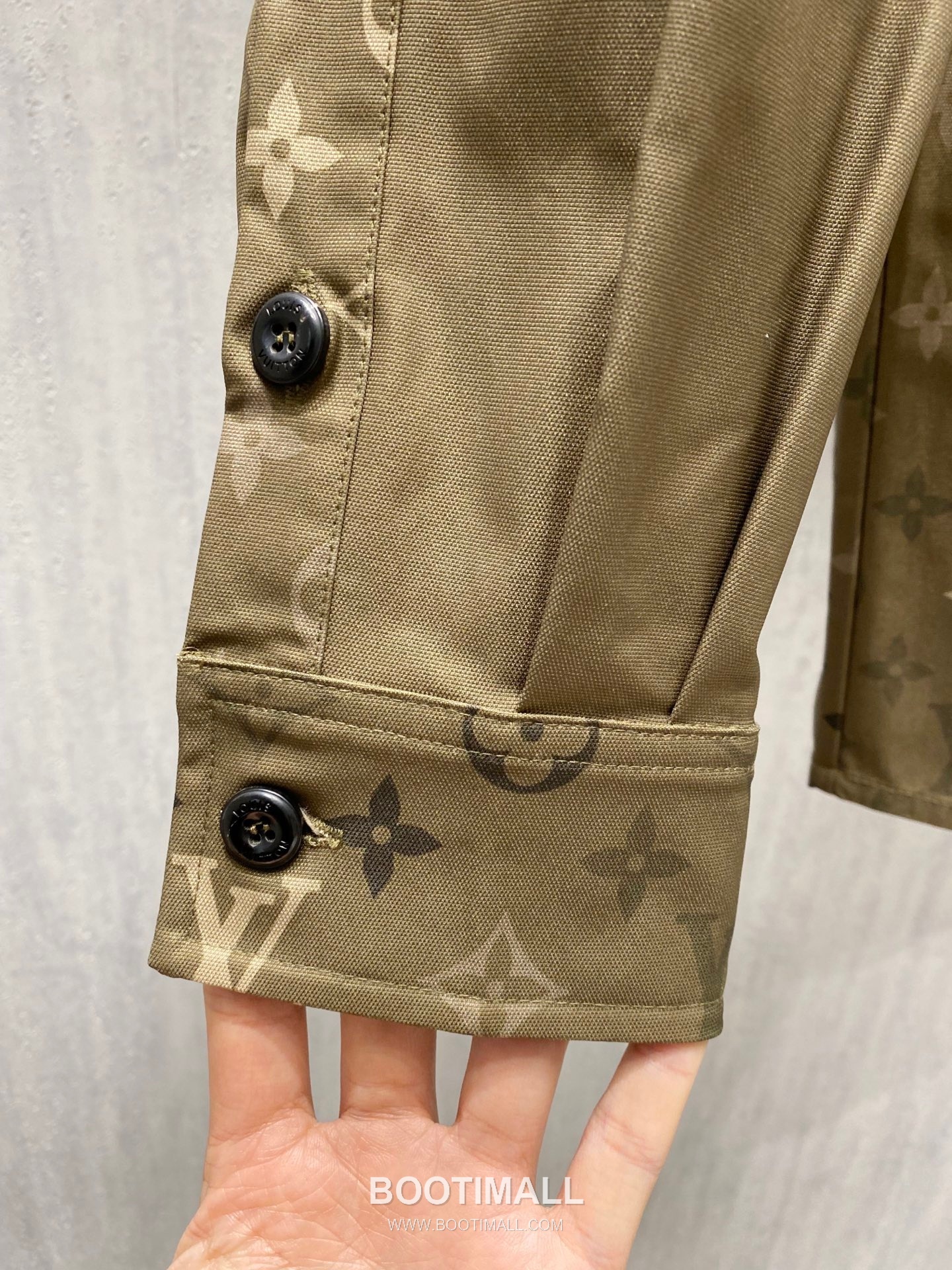 Louis Vuitton Mineral Green Horn Button Jacket Green 루이비통 미네랄 그린 혼버튼 재킷 그린 9