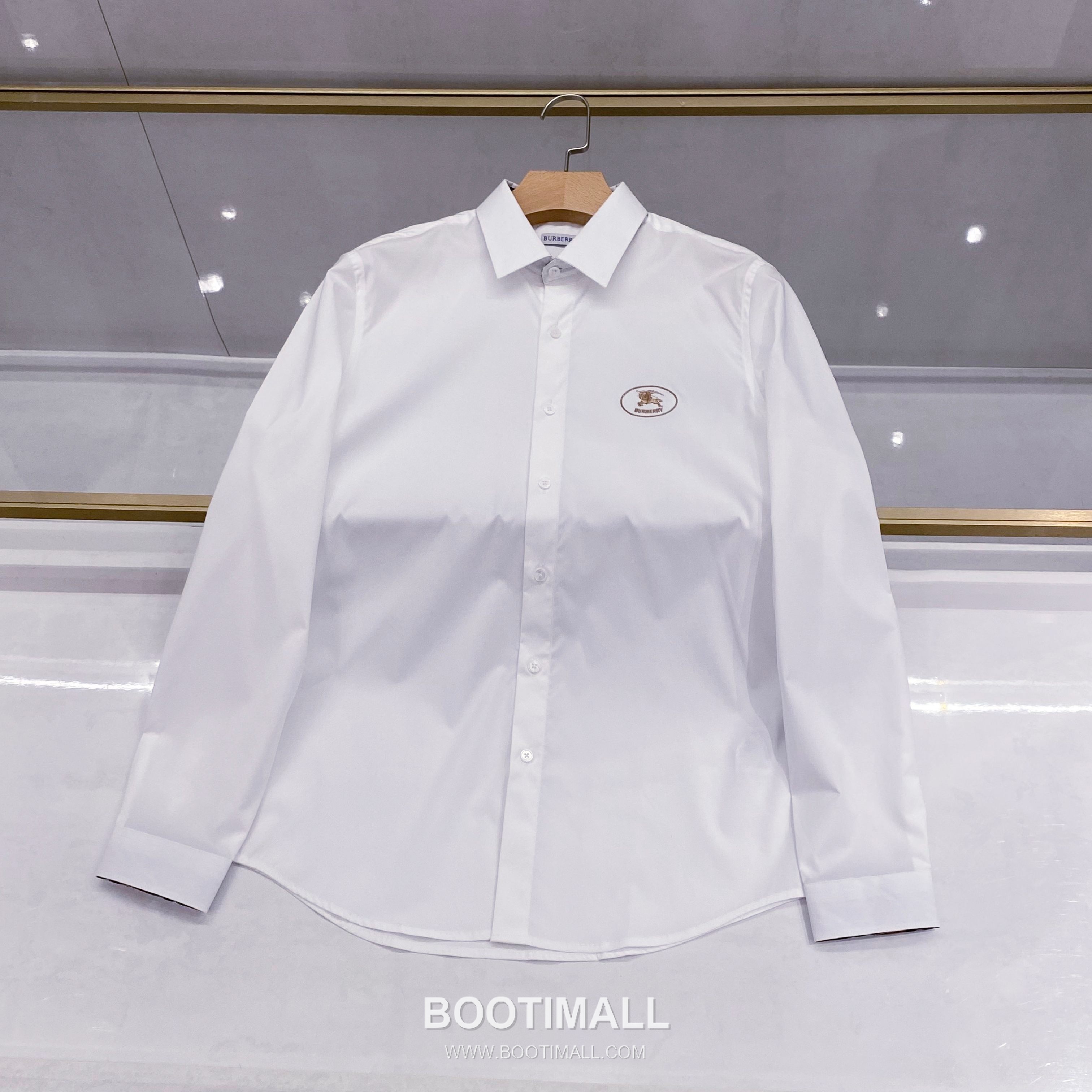 Burberry Equestrian Logo Poplin Shirt Cotton White 버버리 이퀘스트리안 로고 팝린 셔츠 코튼 화이트 2