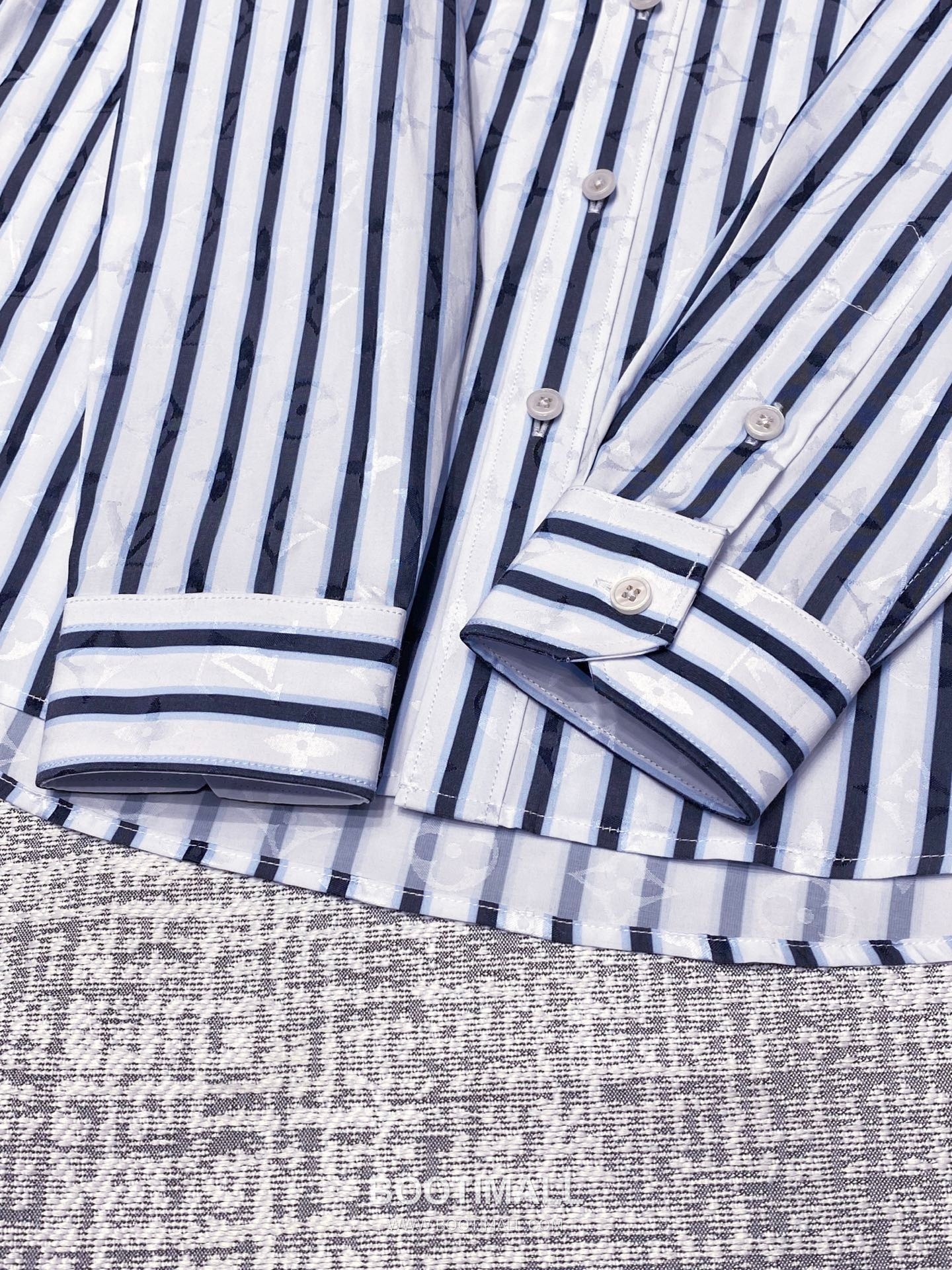 Thom Browne 2026 Early Spring Plaid Shirt Jacket Cotton Blend Grey 톰브라운 2026 얼리 스프링 체크 셔츠 자켓 코튼 블렌드 블루 7