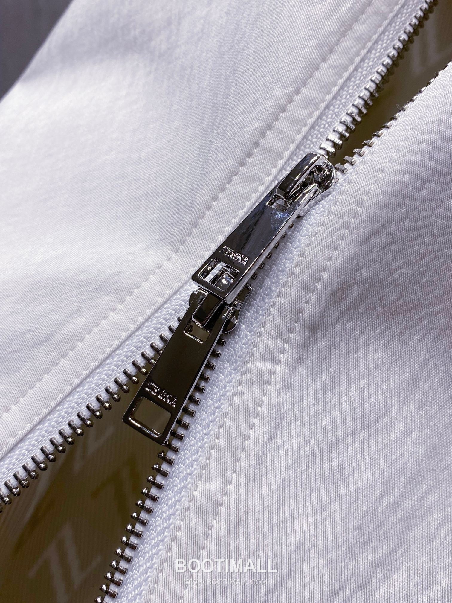 Zegna Light Windproof Stand Collar Jacket Ivory 제냐 라이트 윈드프루프 스탠드 칼라 자켓 아이보리 15