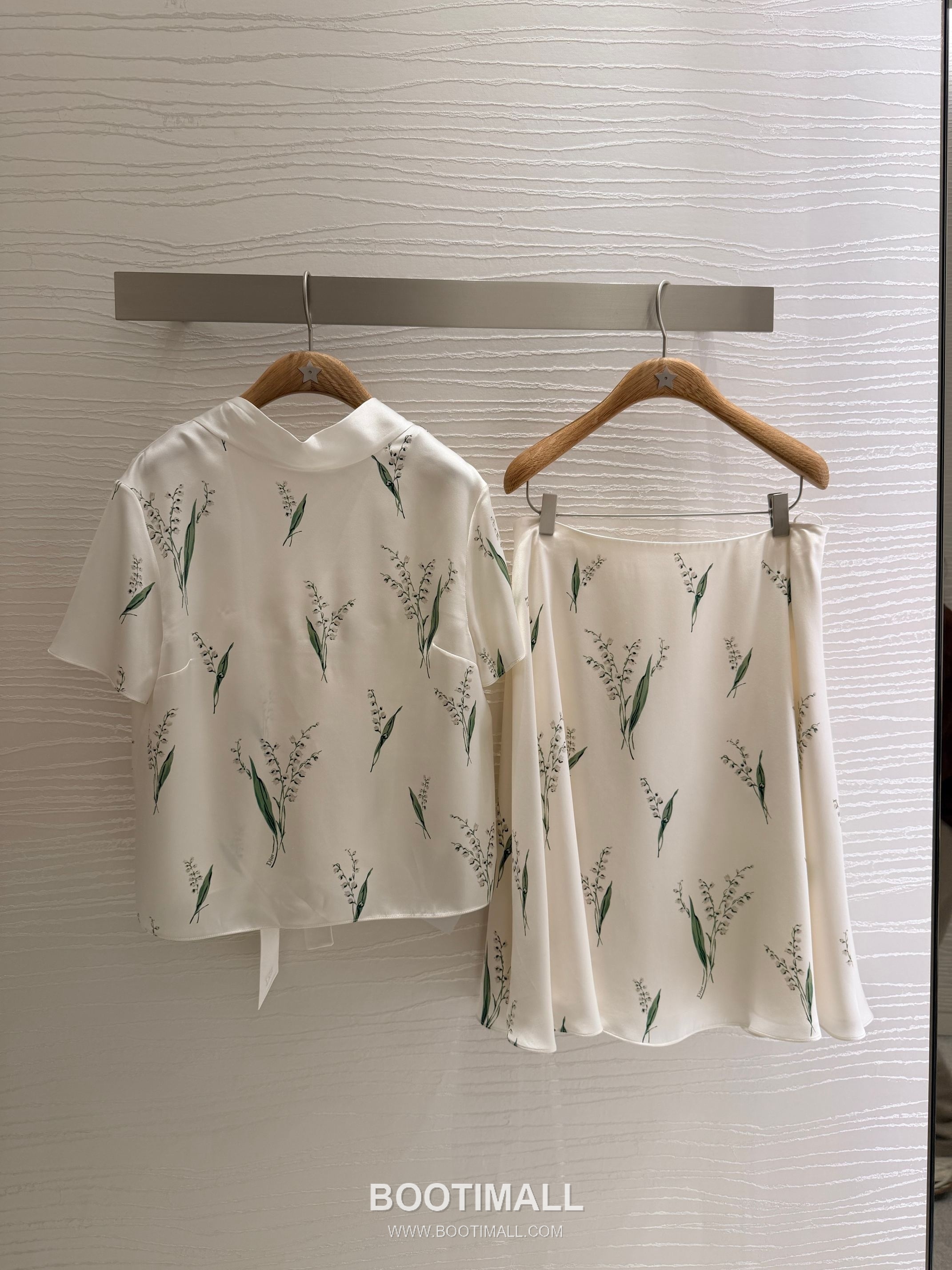 Dior 디올 Lily Print Silk Set Silk Ivory Outfit 은방울꽃 실크 세트 실크 아이보리 세트 의류 1