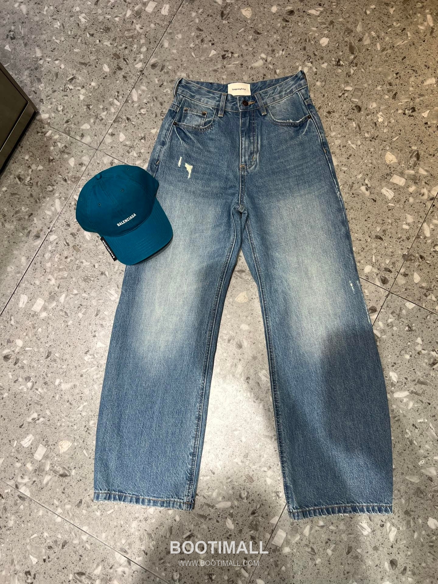 Acne Studios Curved Blade Denim Pants Cotton Denim 아크네스튜디오 커브드 블레이드 데님 팬츠 코튼 데님 1