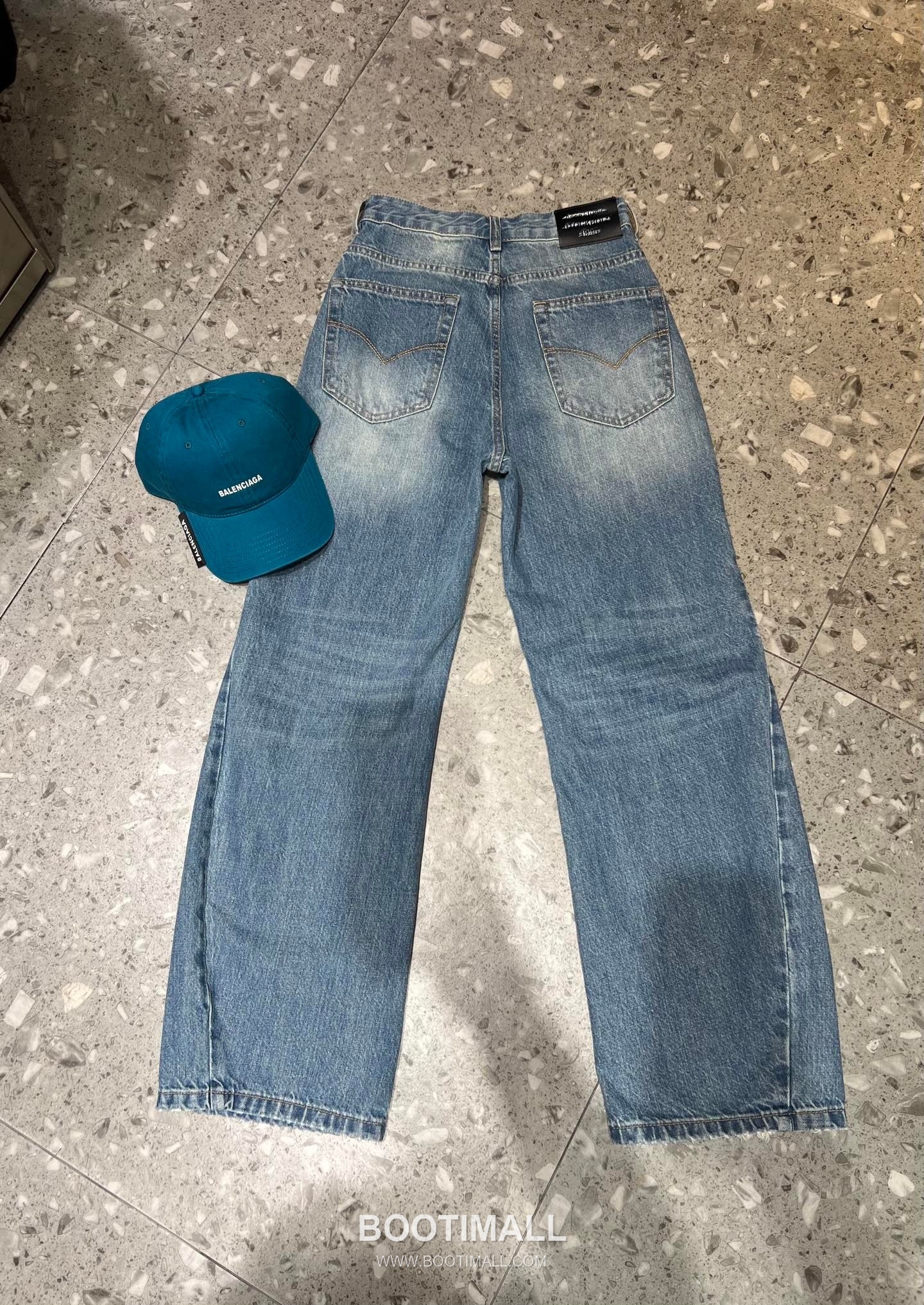 Acne Studios Curved Blade Denim Pants Cotton Denim 아크네스튜디오 커브드 블레이드 데님 팬츠 코튼 데님 4