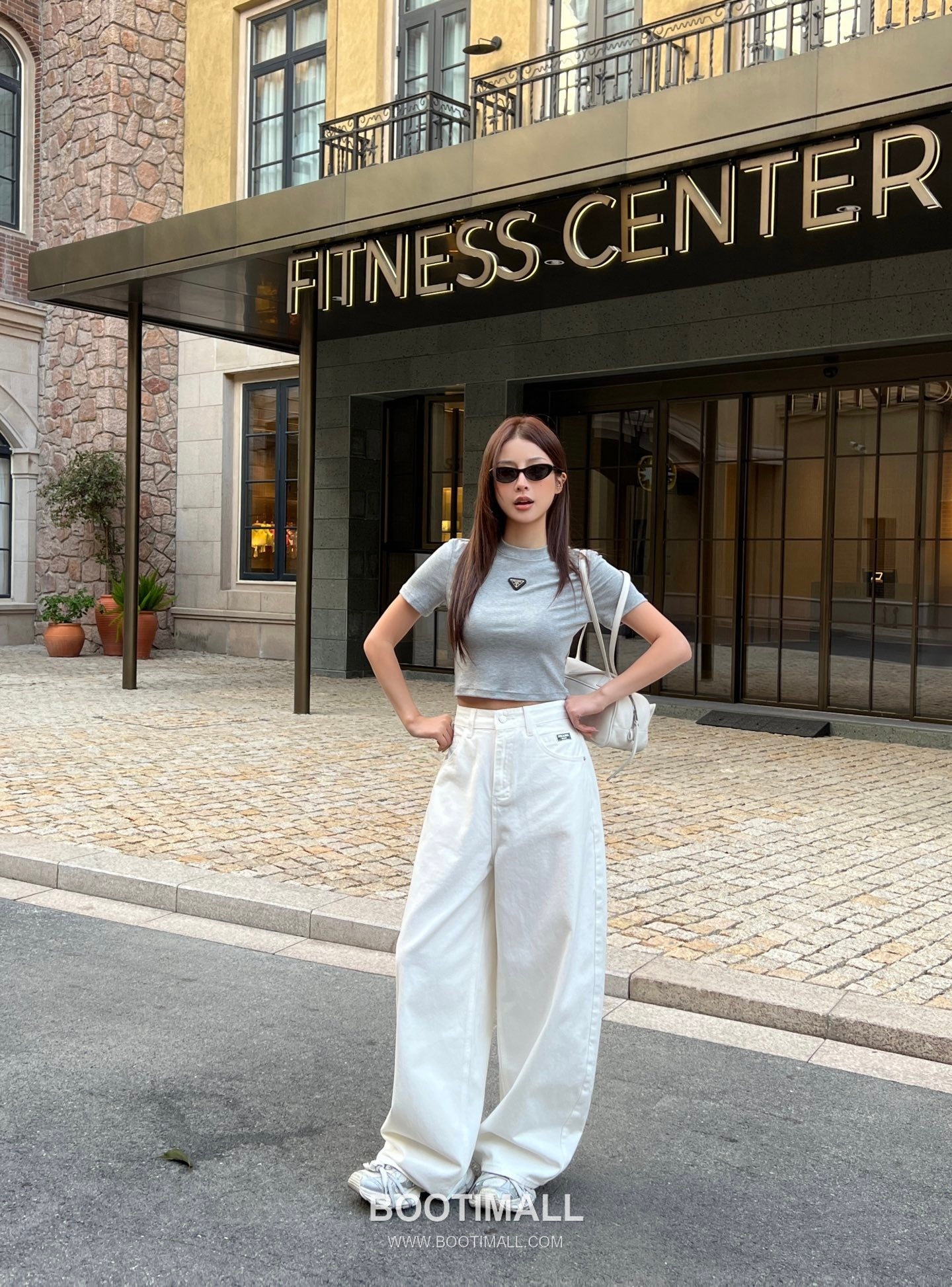 Prada Tapered Denim Pants Cotton Blue 프라다 테이퍼드 데님 팬츠 코튼 블루 1