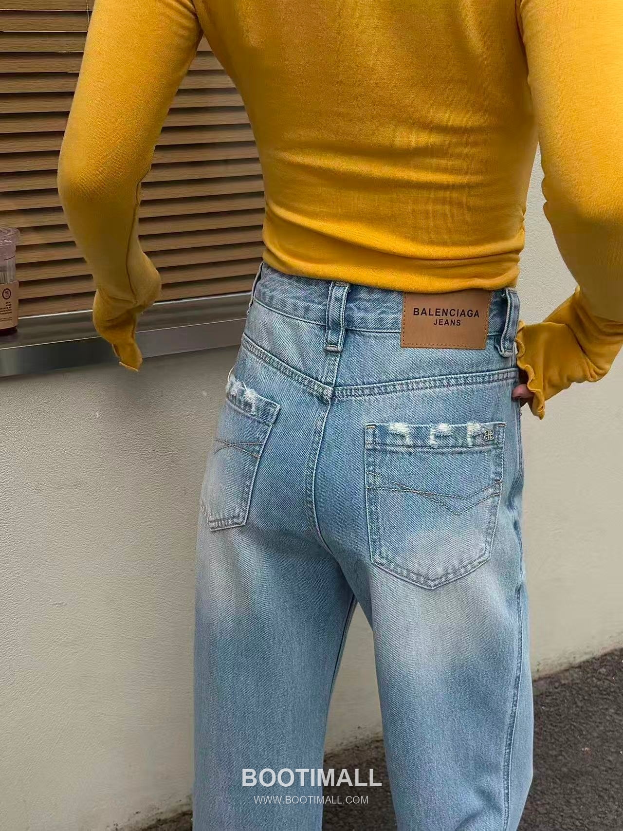 Burberry Logo Embroidered Wide Leg Denim Cotton Denim Pants 버버리 로고 자수 와이드 레그 데님 코튼 데님 팬츠 3