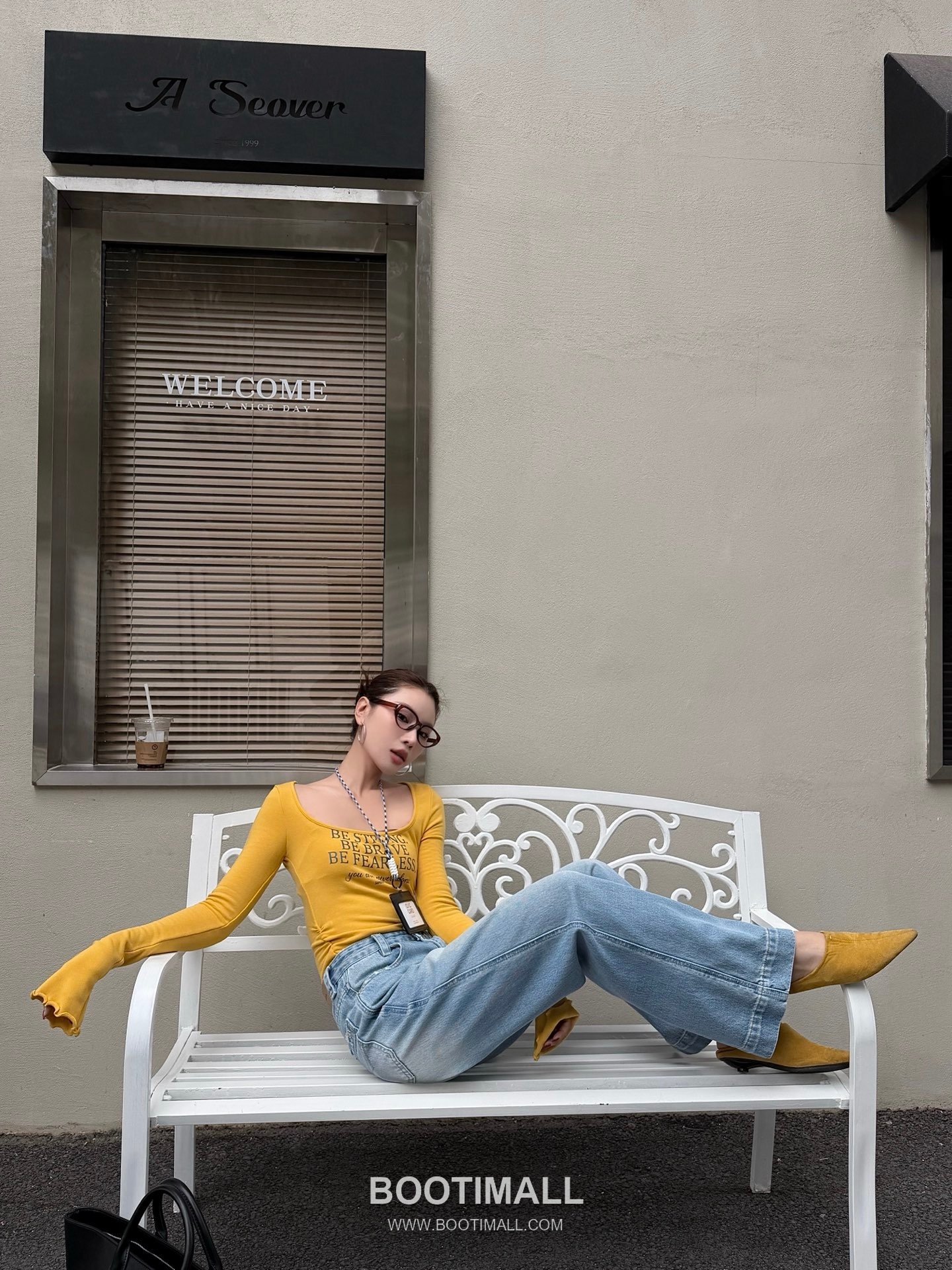 Burberry Logo Embroidered Wide Leg Denim Cotton Denim Pants 버버리 로고 자수 와이드 레그 데님 코튼 데님 팬츠 4