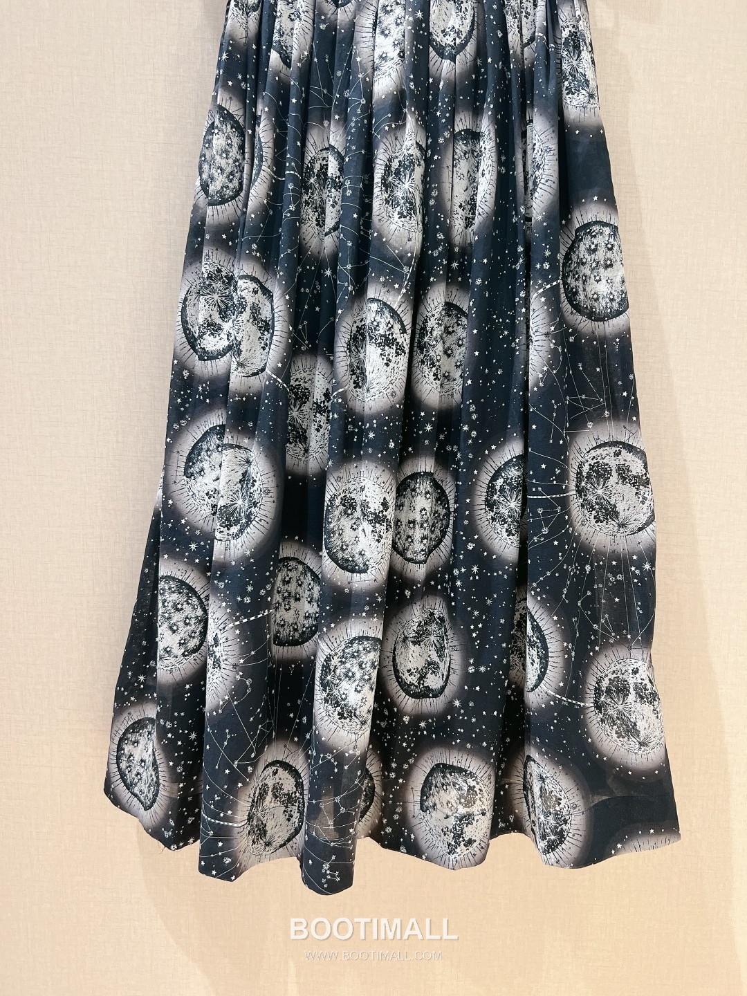 Dior Cosmic Print Skirt Cotton Black 디올 코스믹 프린트 스커트 코튼 블랙 6