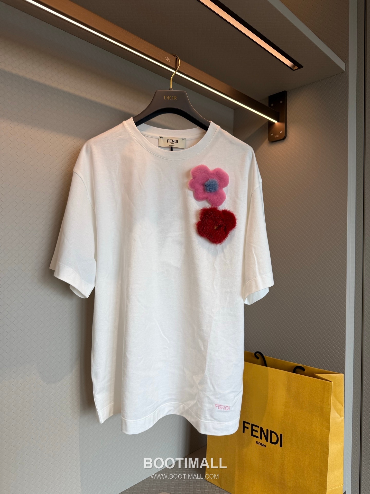 Fendi 펜디 Mink Flower Tee White T-shirt 밍크 플라워 티셔츠 화이트 1