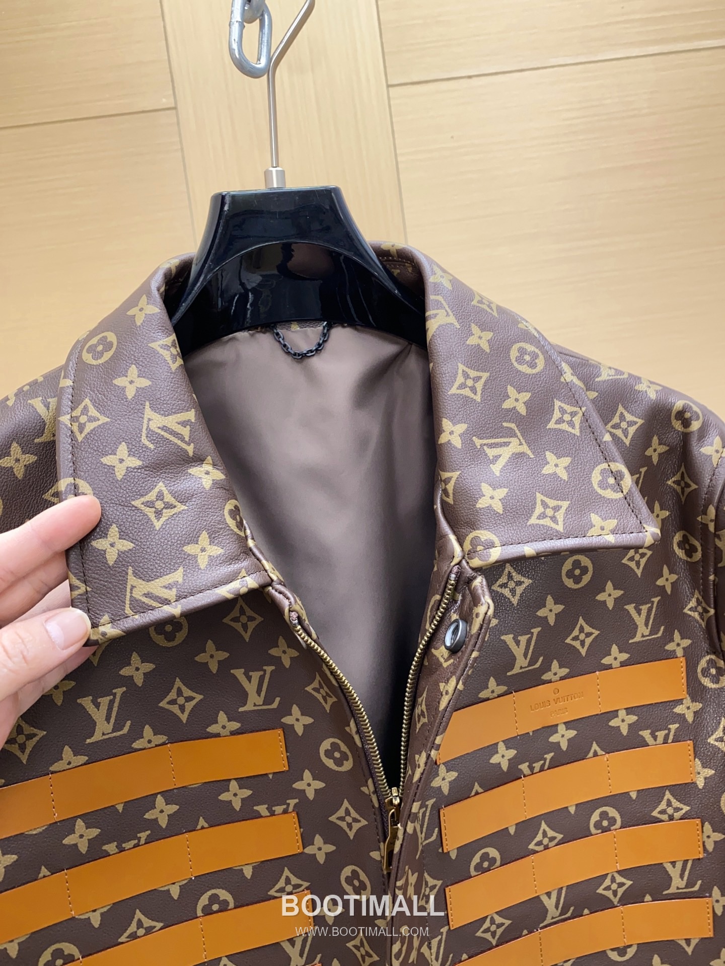 Louis Vuitton Nigo Monogram Leather Cowhide Leather Brown Jacket 루이비통 니고 모노그램 레더 소가죽 브라운 자켓 12