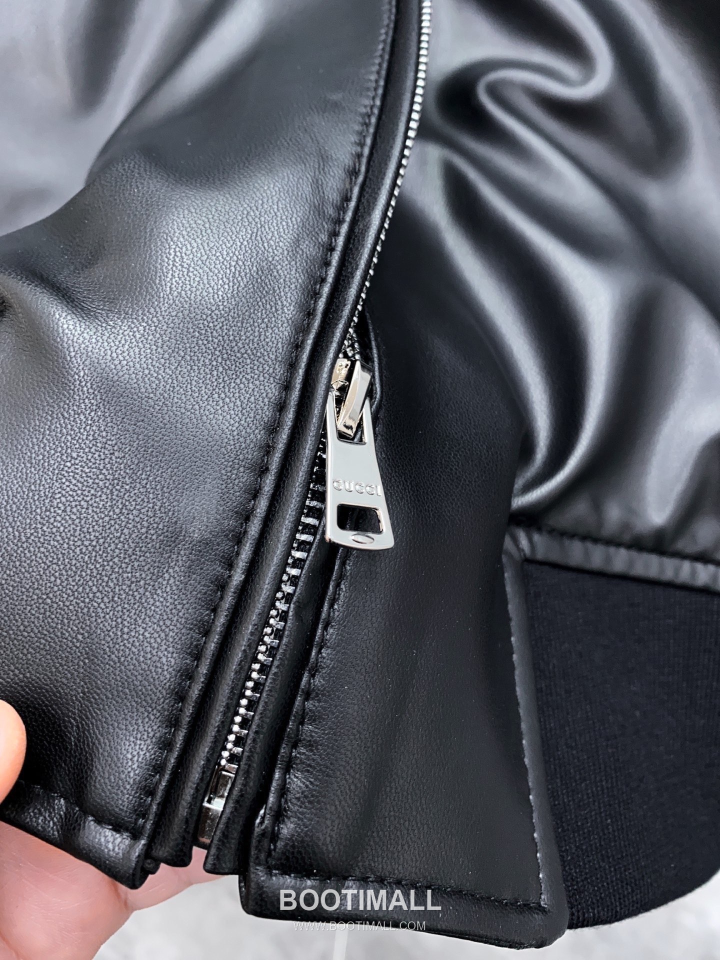 Gucci GG Lambskin Bomber Lambskin Black Down Jacket 구찌 GG 램스킨 봄버 램스킨 블랙 다운 재킷 17