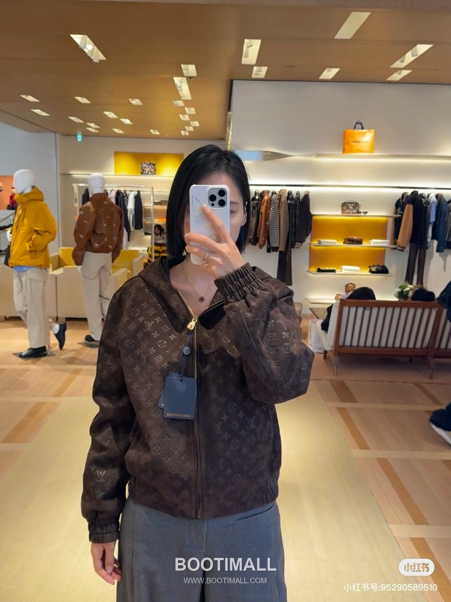 Louis Vuitton Monogram Suede Hooded Suede Brown Jacket 루이비통 모노그램 스웨이드 후드 스웨이드 브라운 자켓 4