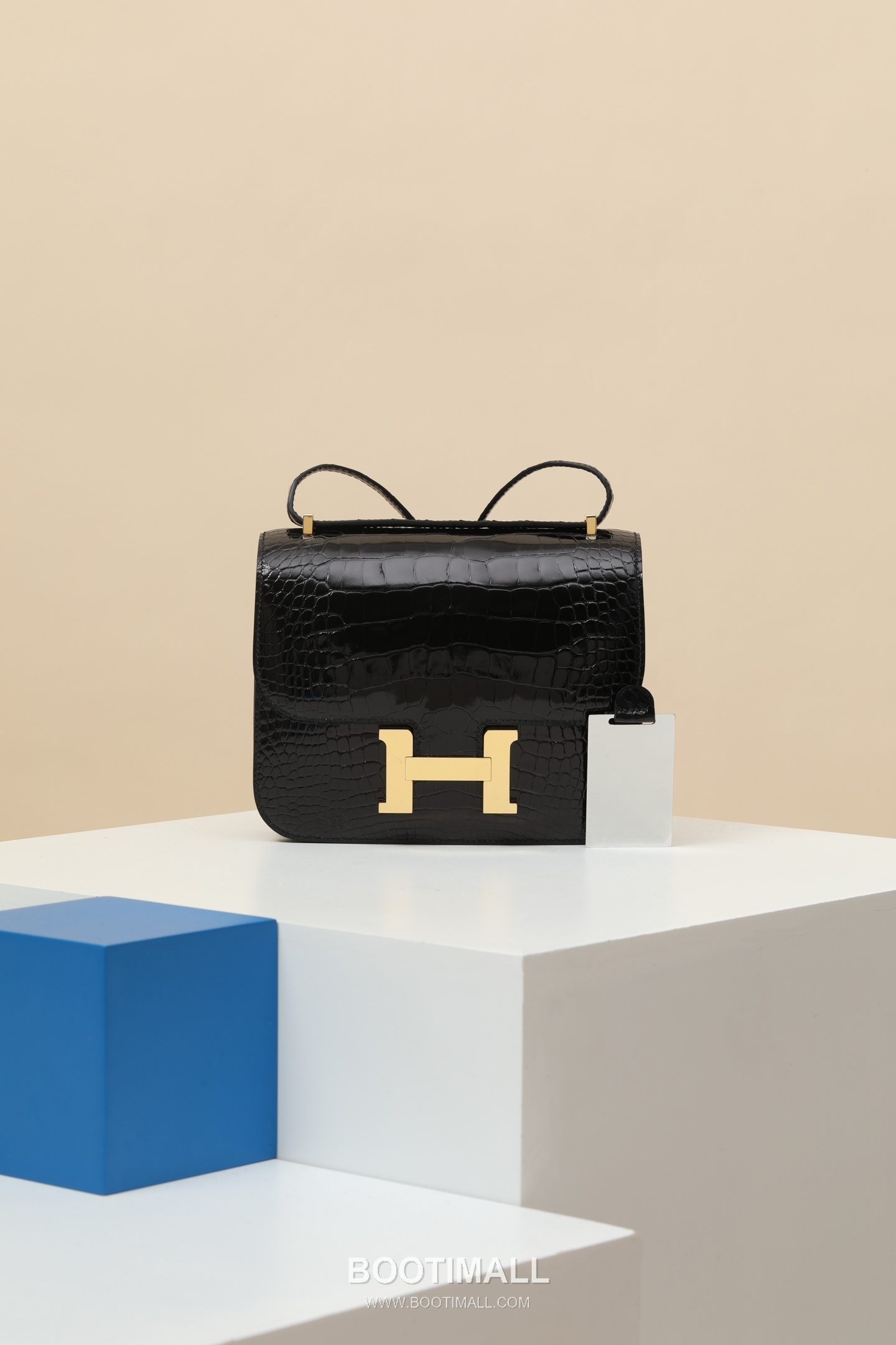 Hermes Constance 19 Shiny Crocodile Shiny American Crocodile Leather Black Shoulder Bag 에르메스 콘스탄스 19 샤이니 크로커다일 샤이니 아메리칸 크로커다일 가죽 블랙 숄더백 19cm 1