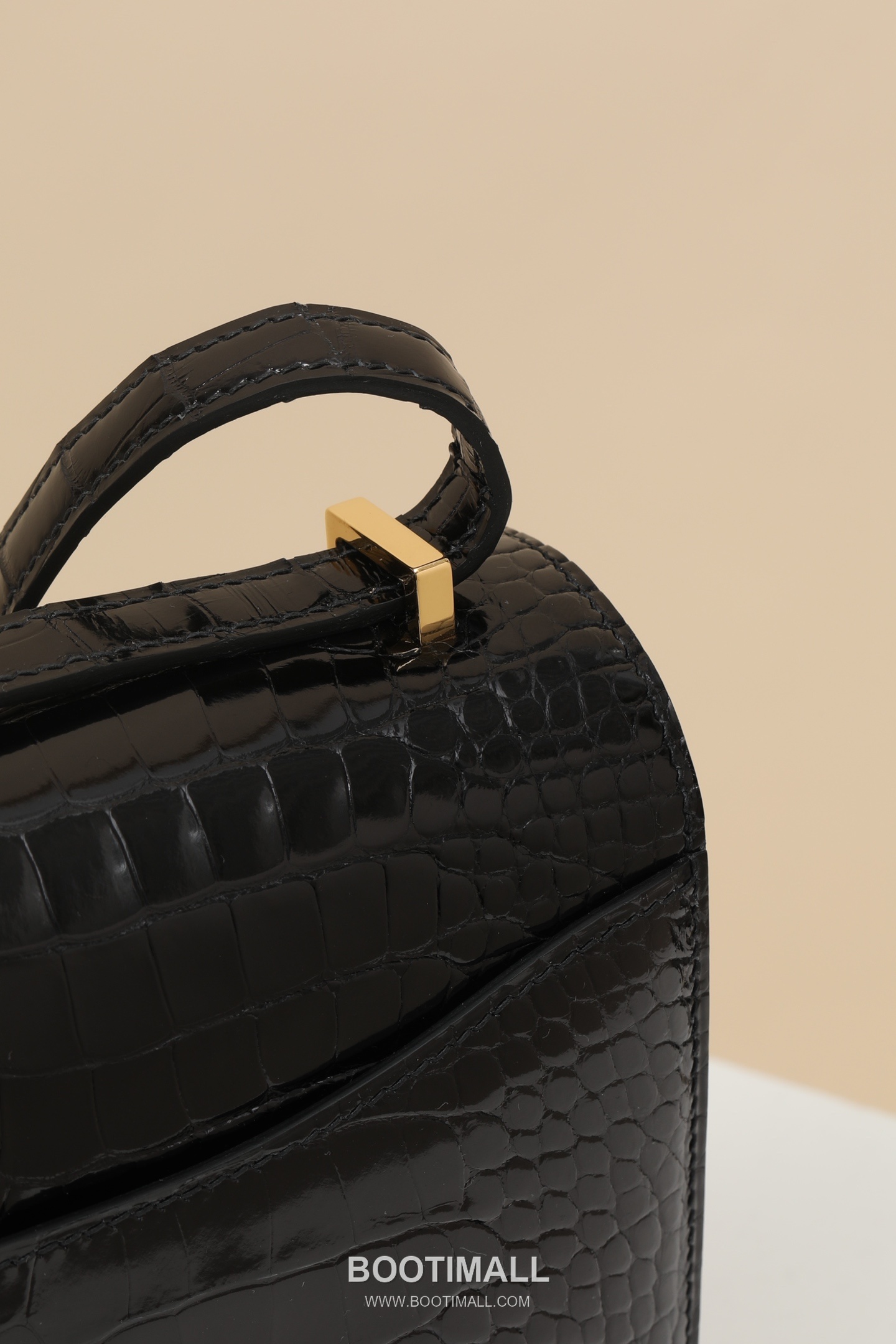 Hermes Constance 19 Shiny Crocodile Shiny American Crocodile Leather Black Shoulder Bag 에르메스 콘스탄스 19 샤이니 크로커다일 샤이니 아메리칸 크로커다일 가죽 블랙 숄더백 19cm 5