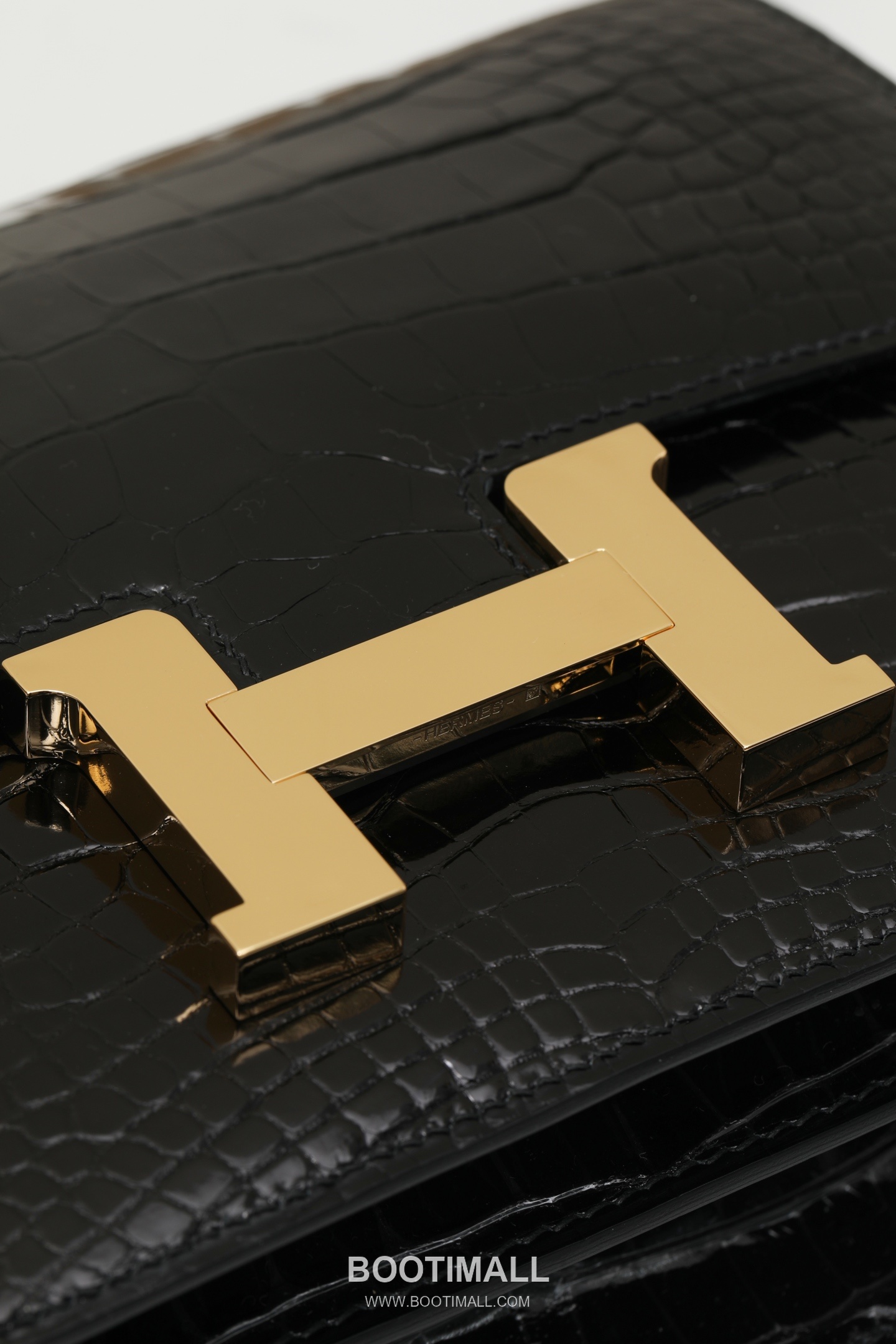 Hermes Constance 19 Shiny Crocodile Shiny American Crocodile Leather Black Shoulder Bag 에르메스 콘스탄스 19 샤이니 크로커다일 샤이니 아메리칸 크로커다일 가죽 블랙 숄더백 19cm 6