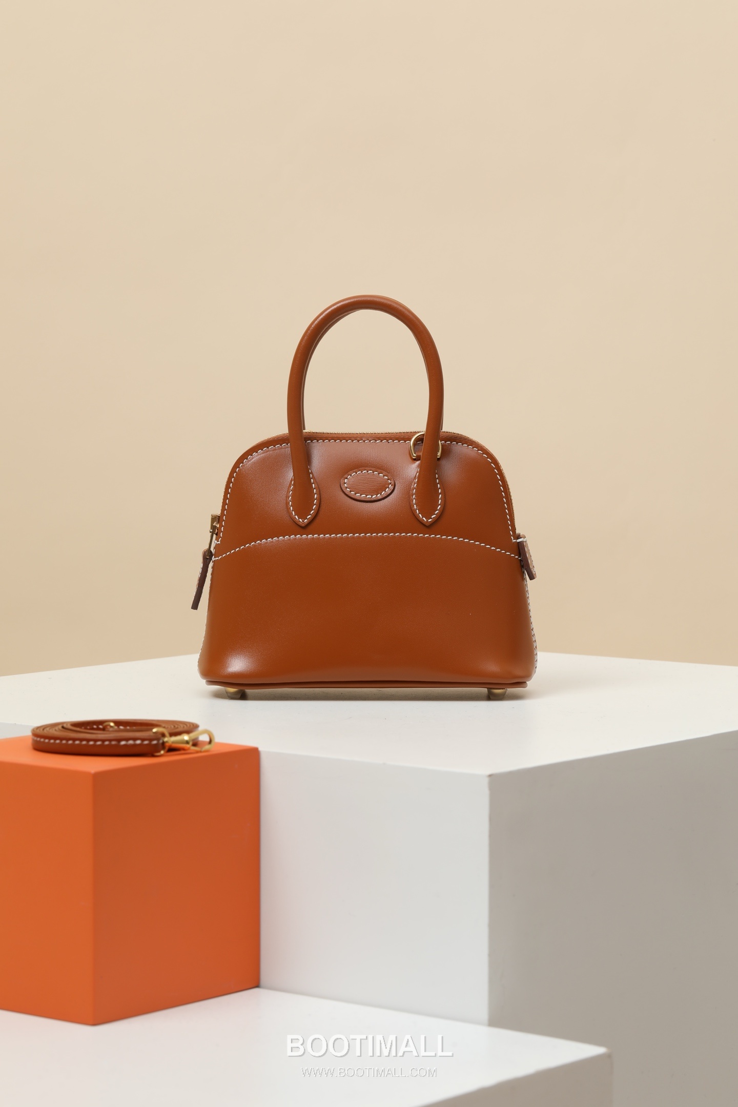 Hermes Box Mini Crossbody Box Calf Leather Brown Crossbody Bag 에르메스 박스 미니 크로스백 박스 카프 레더 브라운 15cm 1