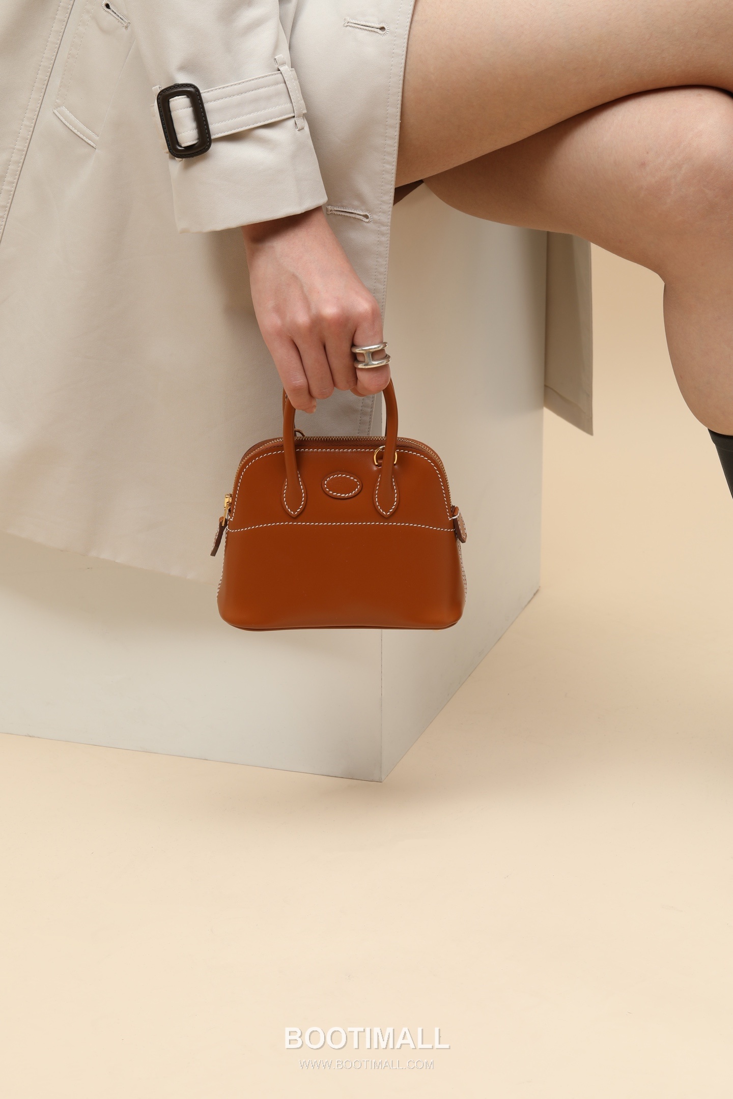 Hermes Box Mini Crossbody Box Calf Leather Brown Crossbody Bag 에르메스 박스 미니 크로스백 박스 카프 레더 브라운 15cm 8