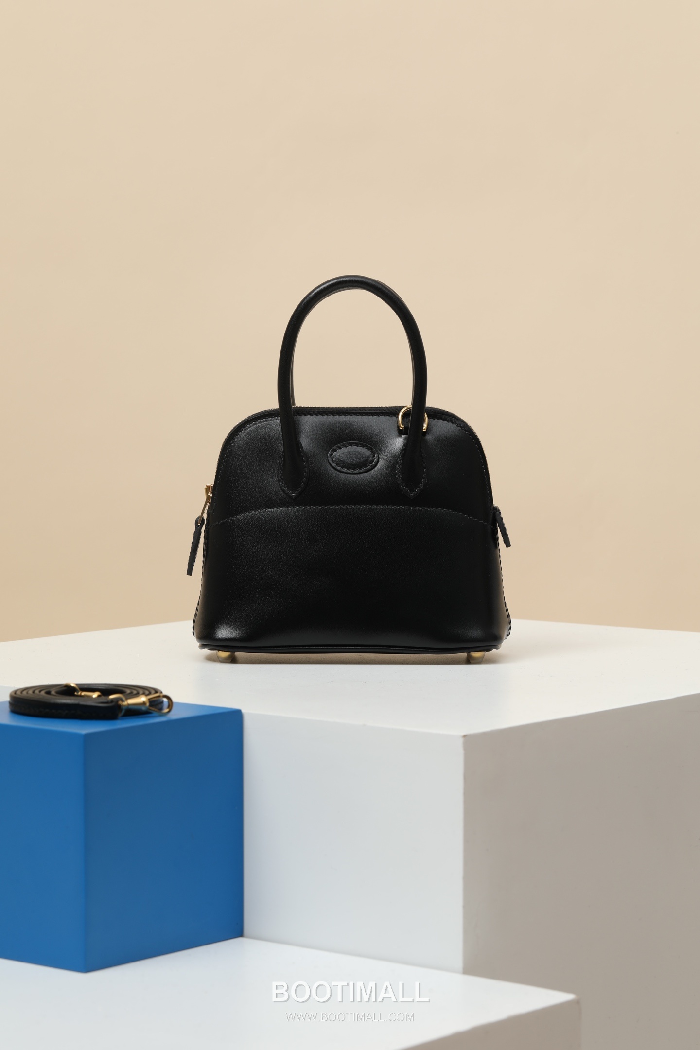 Hermes BO15 Box Crossbody Box Calf Leather Black Crossbody Bag 에르메스 BO15 박스 크로스바디 박스 카프스킨 블랙 크로스백 15cm 1