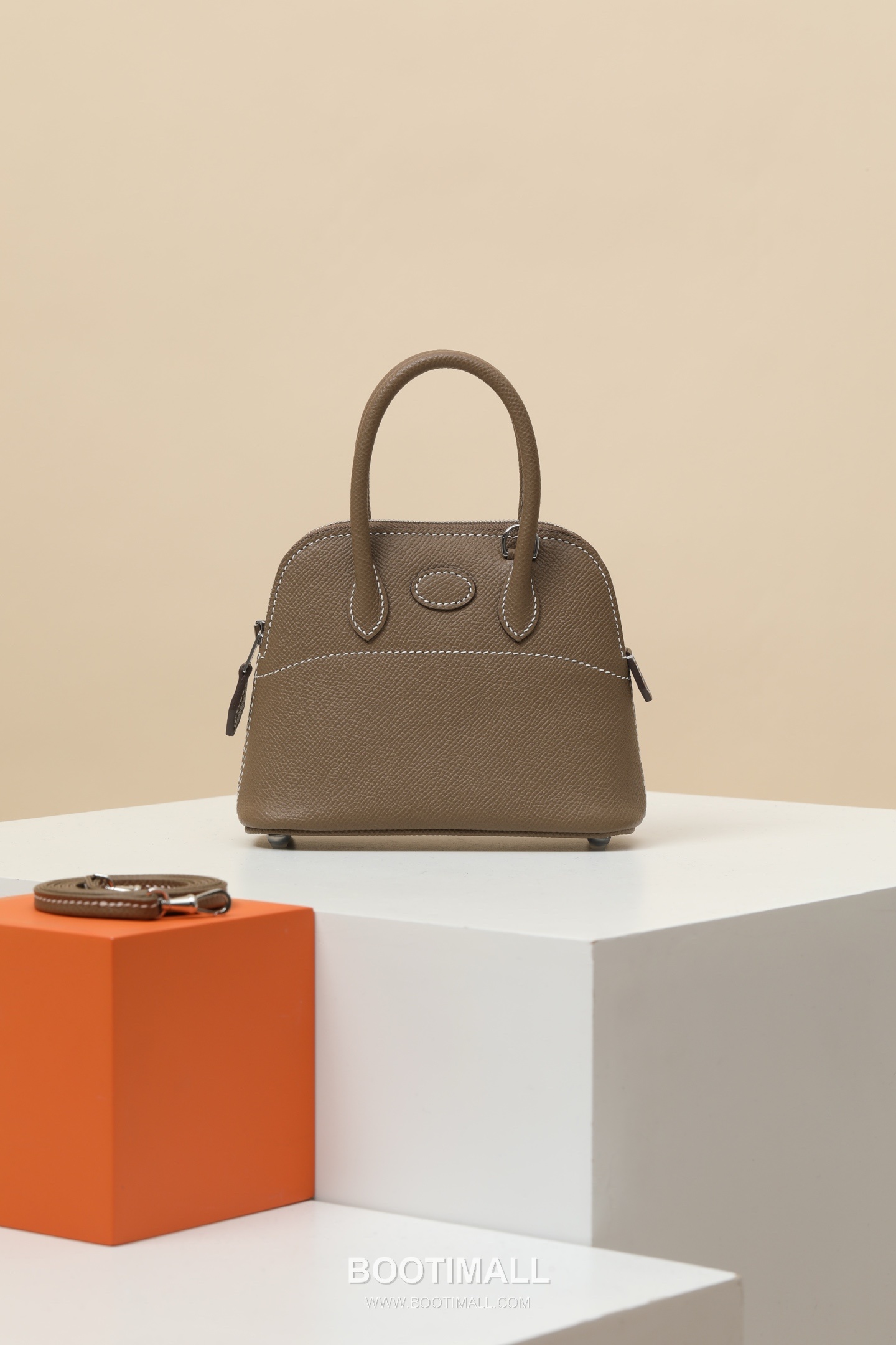 Hermes BO15 Epsom Crossbody Epsom Leather Etoupe Crossbody Bag 에르메스 BO15 엡솜 크로스바디 엡솜 레더 에토프 크로스백 15cm 1