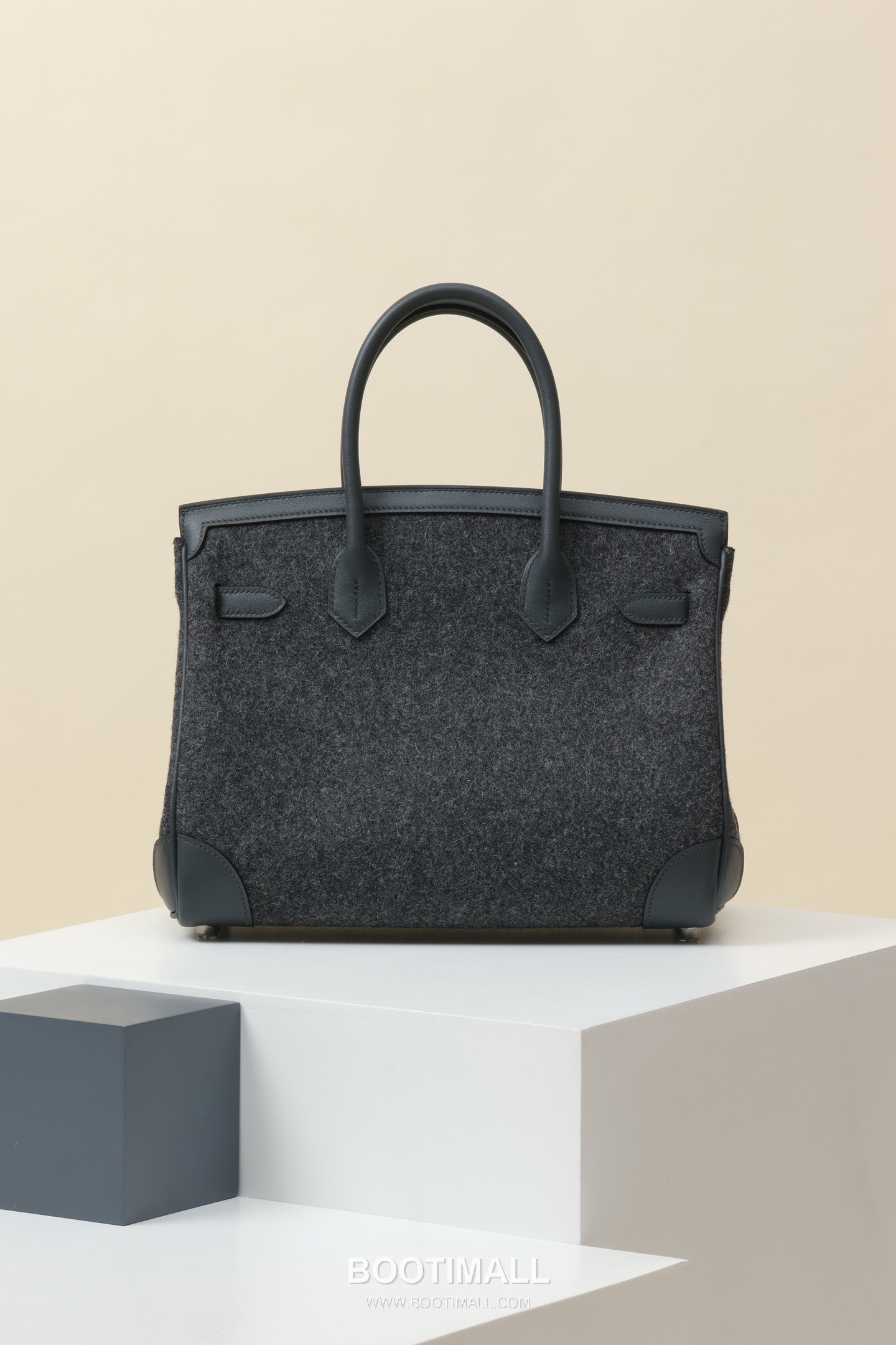 Hermes Birkin 30 Swift Felt Swift Calfskin and Felt Gray Top Handle Bag 에르메스 버킨 30 스위프트 펠트 스위프트 송아지가죽과 펠트 그레이 탑핸들백 30cm 3