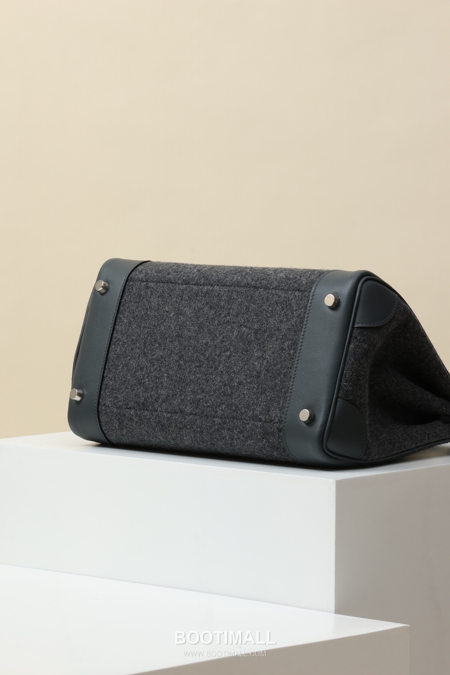 Hermes Birkin 30 Swift Felt Swift Calfskin and Felt Gray Top Handle Bag 에르메스 버킨 30 스위프트 펠트 스위프트 송아지가죽과 펠트 그레이 탑핸들백 30cm 6