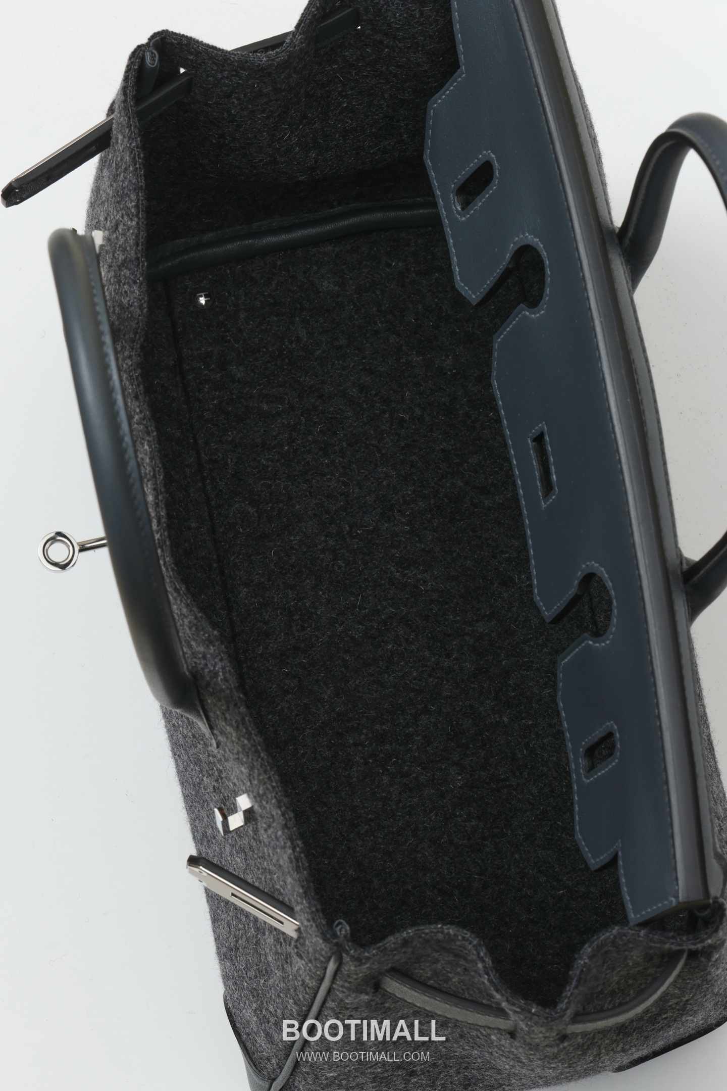 Hermes Birkin 30 Swift Felt Swift Calfskin and Felt Gray Top Handle Bag 에르메스 버킨 30 스위프트 펠트 스위프트 송아지가죽과 펠트 그레이 탑핸들백 30cm 7