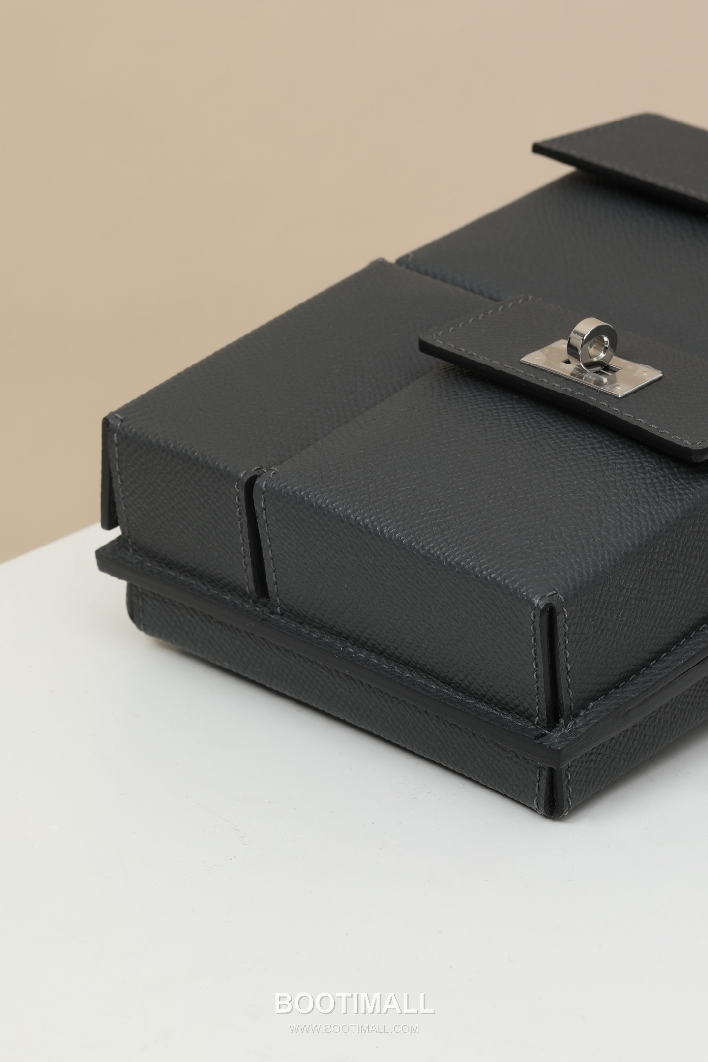 Hermes KLP12 Epsom Pouch Epsom Calfskin Gray 에르메스 KLP12 엡솜 파우치 엡솜 송아지가죽 그레이 17.5cm 6