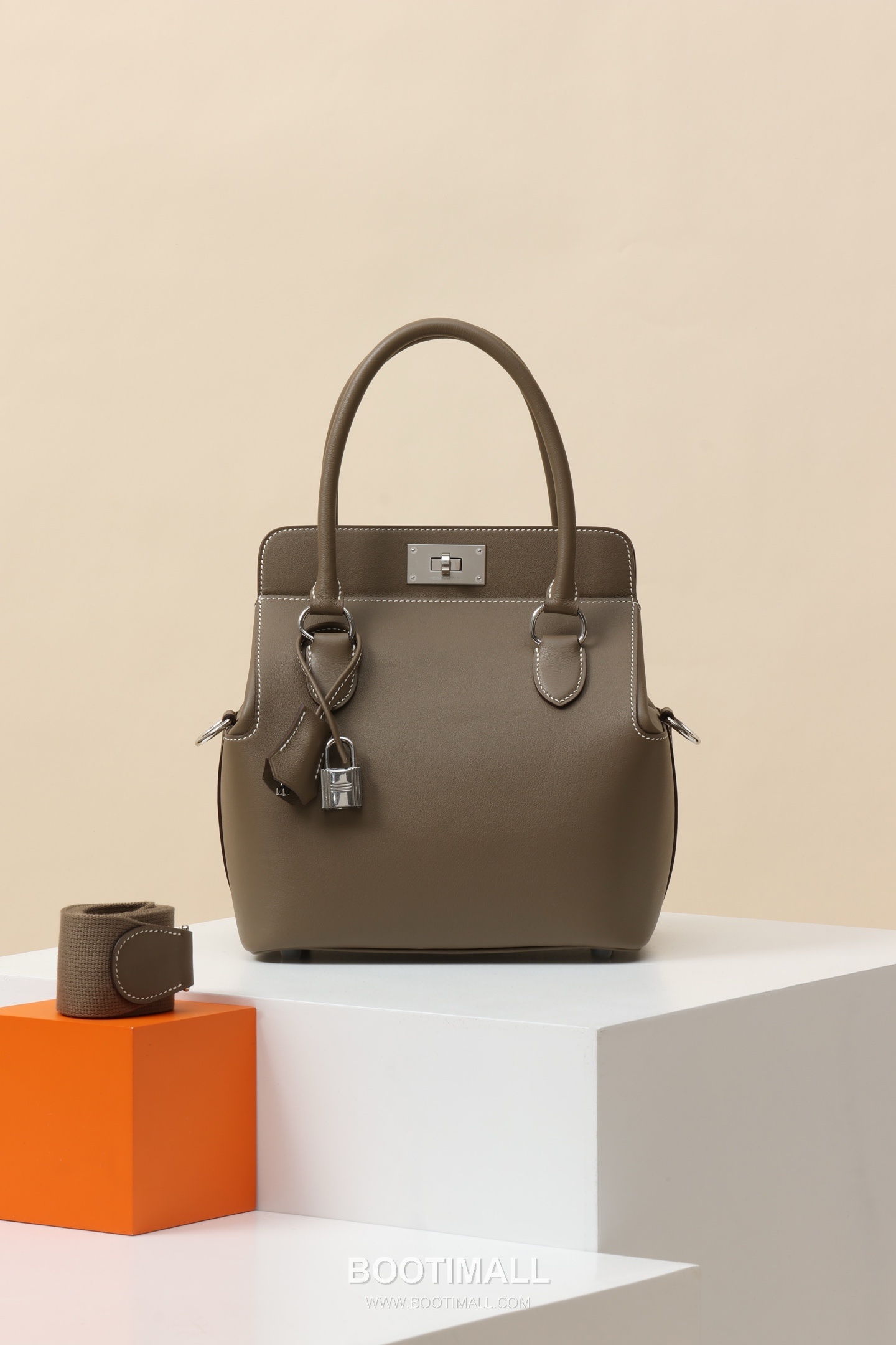 Hermes TB20 Swift Bucket Swift Calfskin Gray Bucket Bag 에르메스 TB20 스위프트 버킷 스위프트 카프스킨 그레이 버킷백 21cm 1