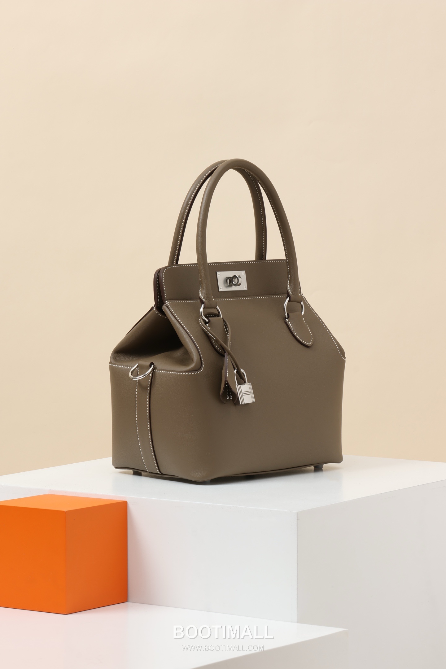 Hermes TB20 Swift Bucket Swift Calfskin Gray Bucket Bag 에르메스 TB20 스위프트 버킷 스위프트 카프스킨 그레이 버킷백 21cm 2