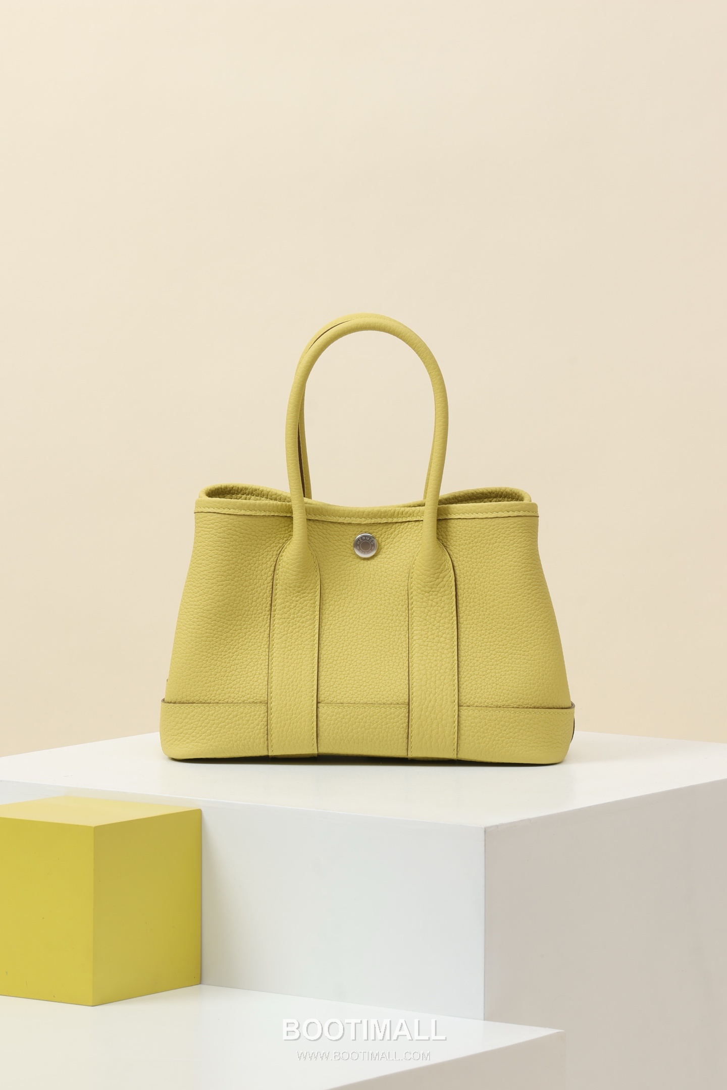 Hermes HY23 Togo Top Handle Togo Leather Yellow Handbag 에르메스 HY23 토고 탑핸들 토고 레더 옐로우 핸드백 23cm 1