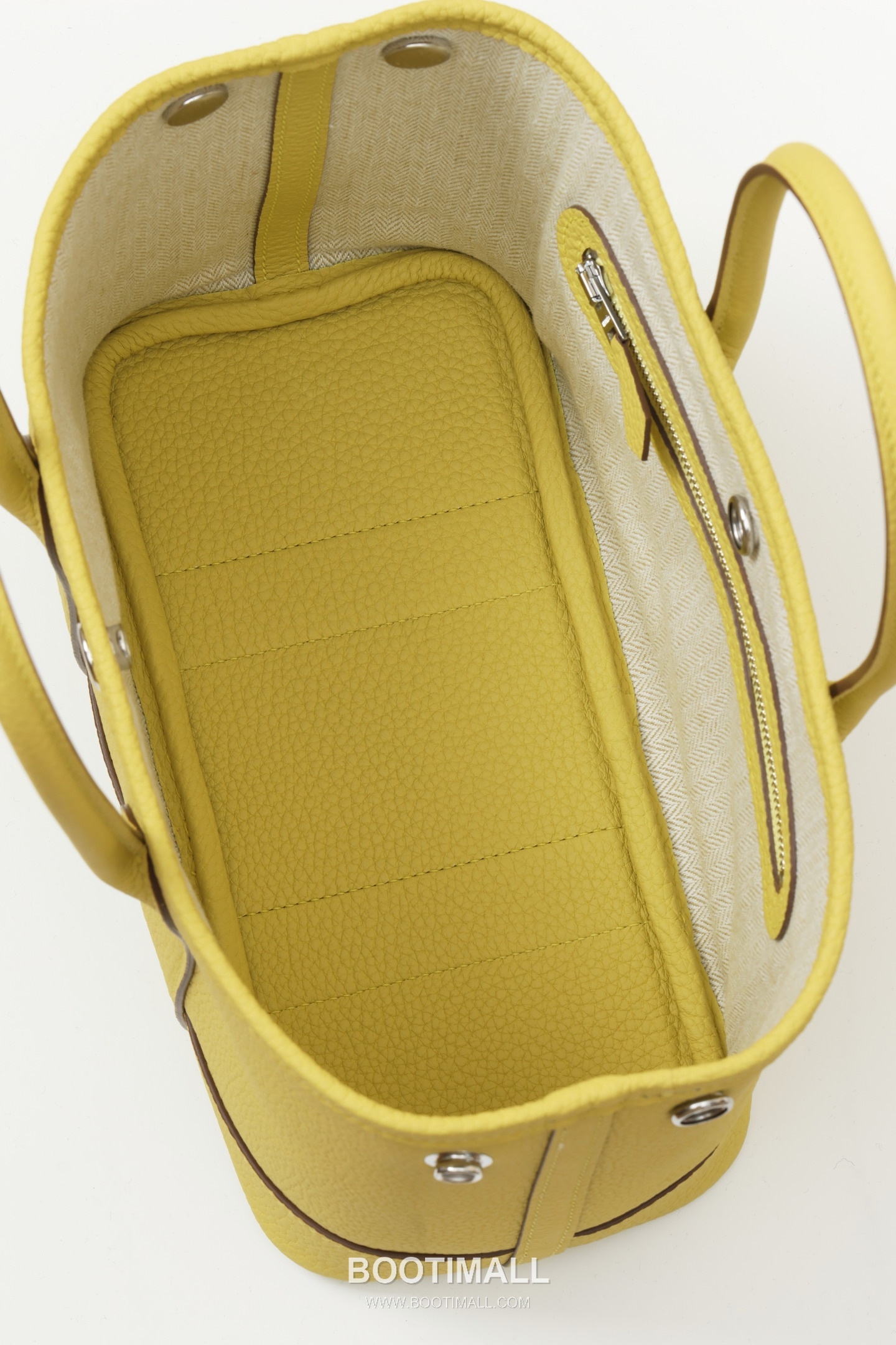 Hermes HY23 Togo Top Handle Togo Leather Yellow Handbag 에르메스 HY23 토고 탑핸들 토고 레더 옐로우 핸드백 23cm 7