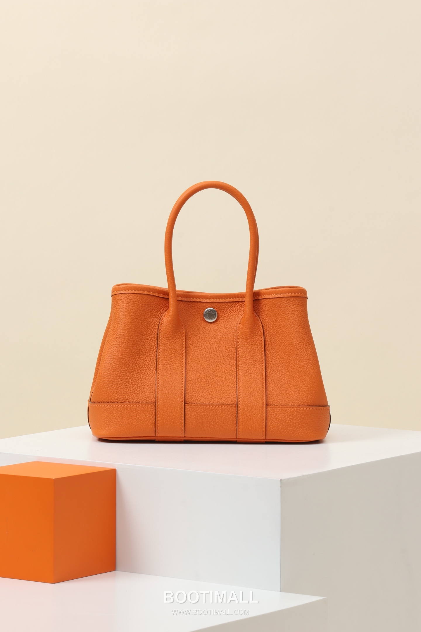 Hermes HY23 Togo Top Handle Togo Leather Orange Top Handle Bag 에르메스 HY23 토고 탑핸들 토고 레더 오렌지 탑핸들백 23cm 3