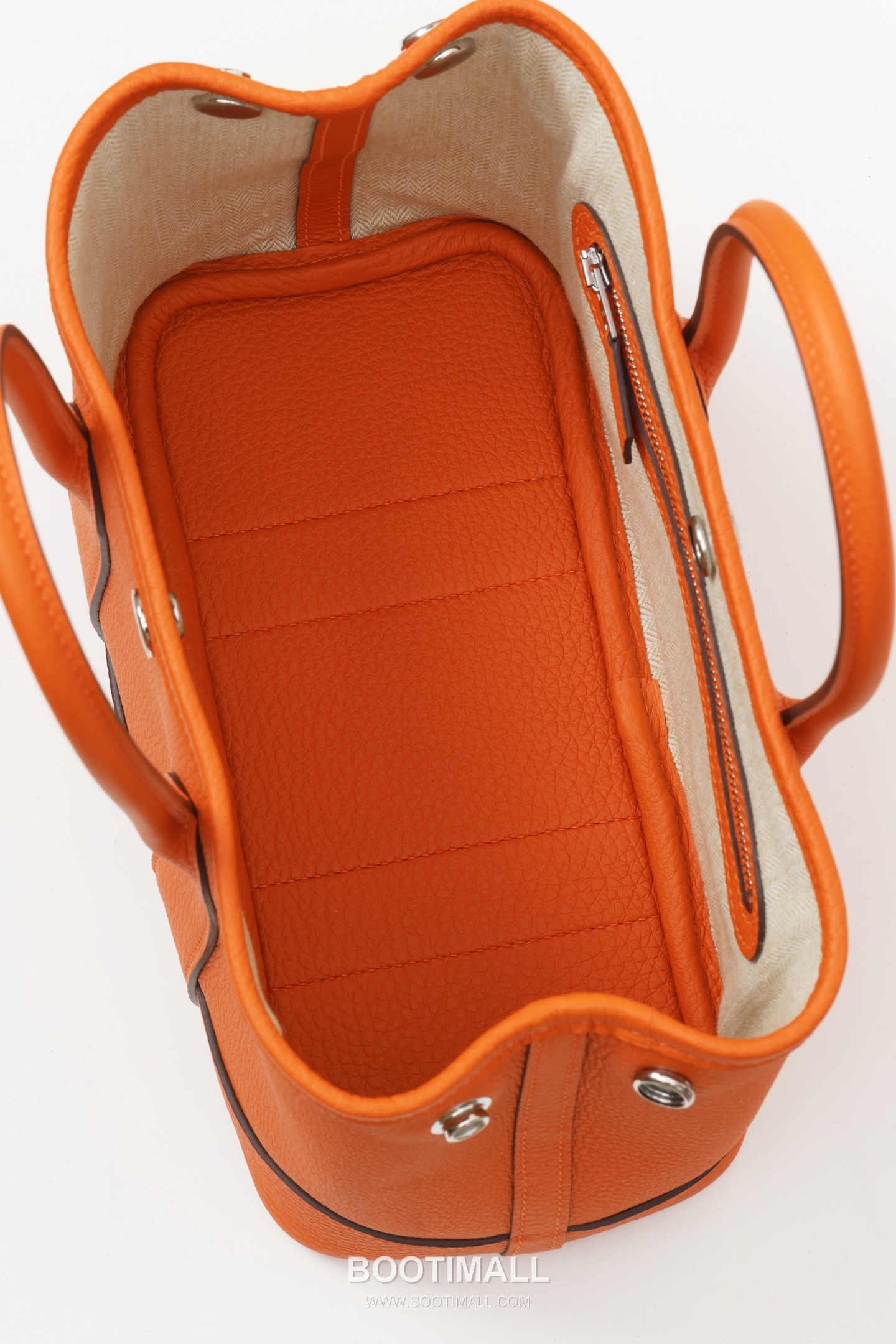 Hermes HY23 Togo Top Handle Togo Leather Orange Top Handle Bag 에르메스 HY23 토고 탑핸들 토고 레더 오렌지 탑핸들백 23cm 7
