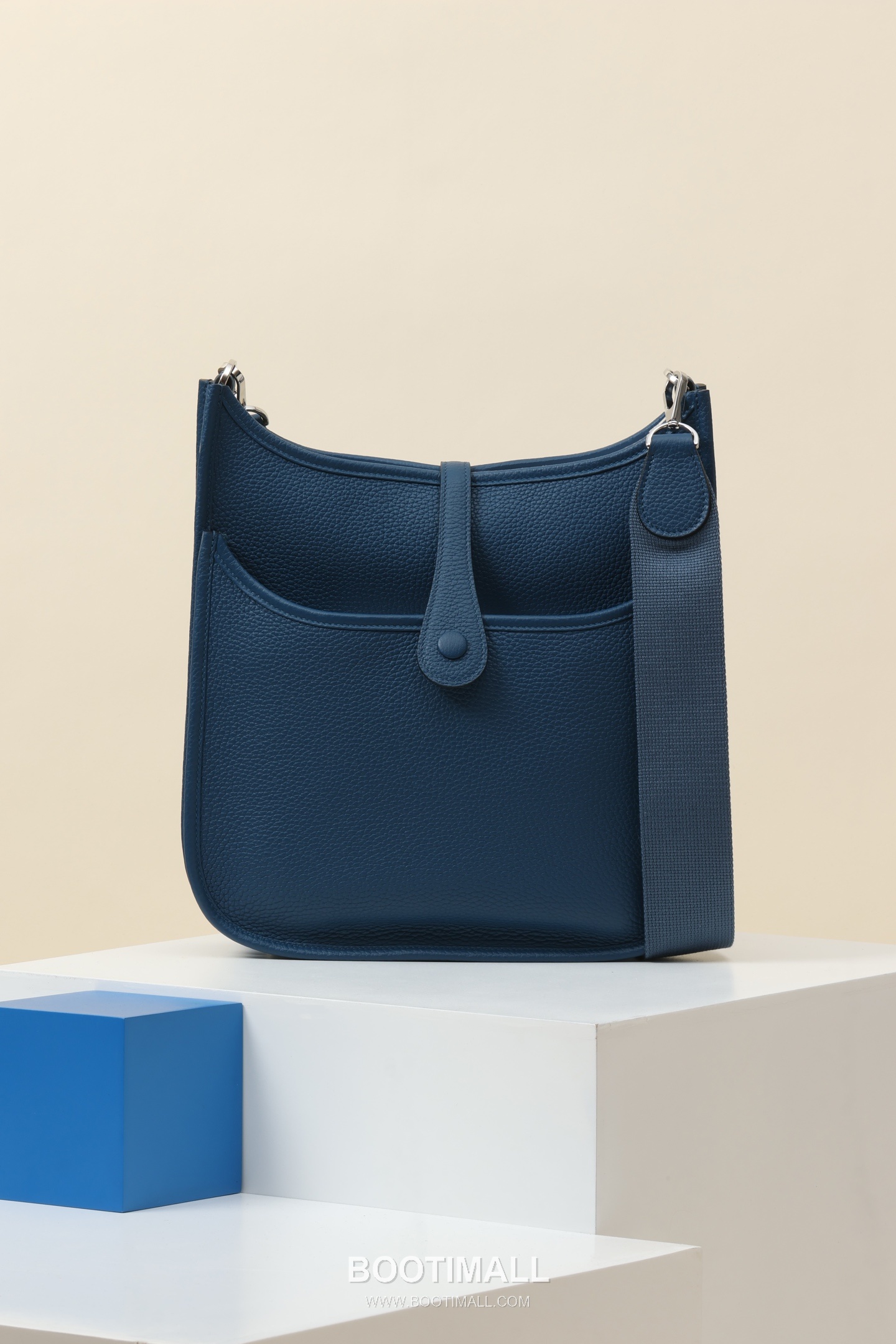Hermes Clemence Crossbody Clemence Calfskin Blue Crossbody Bag 에르메스 클레망스 크로스바디 클레망스 송아지가죽 블루 크로스백 30cm 3