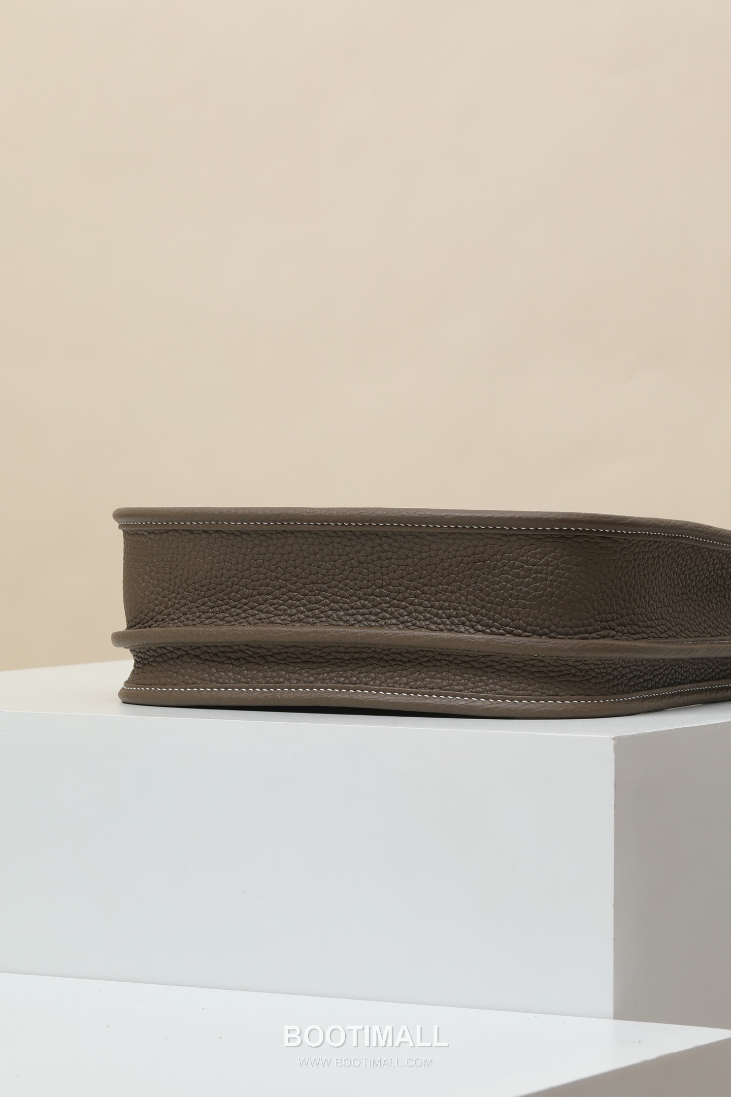 Hermes Clemence Crossbody 23 Clemence Calfskin Etoupe Crossbody Bag 에르메스 클레망스 크로스바디 23 클레망스 송아지가죽 에토프 크로스백 26cm 6