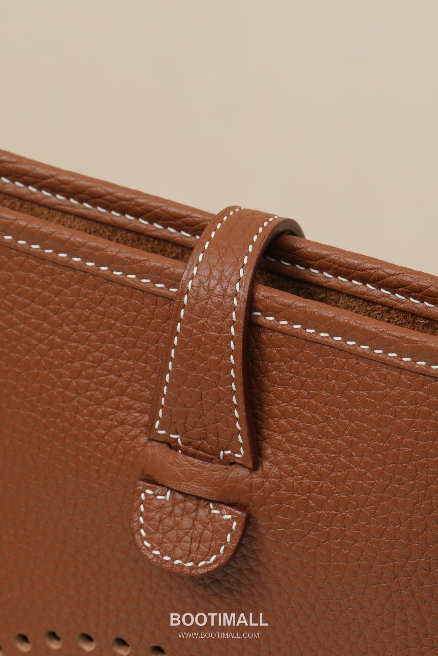Hermes YF23 Clemence Crossbody Clemence Calfskin Brown Crossbody Bag 에르메스 YF23 클레망스 크로스백 클레망스 송아지가죽 브라운 26cm 4