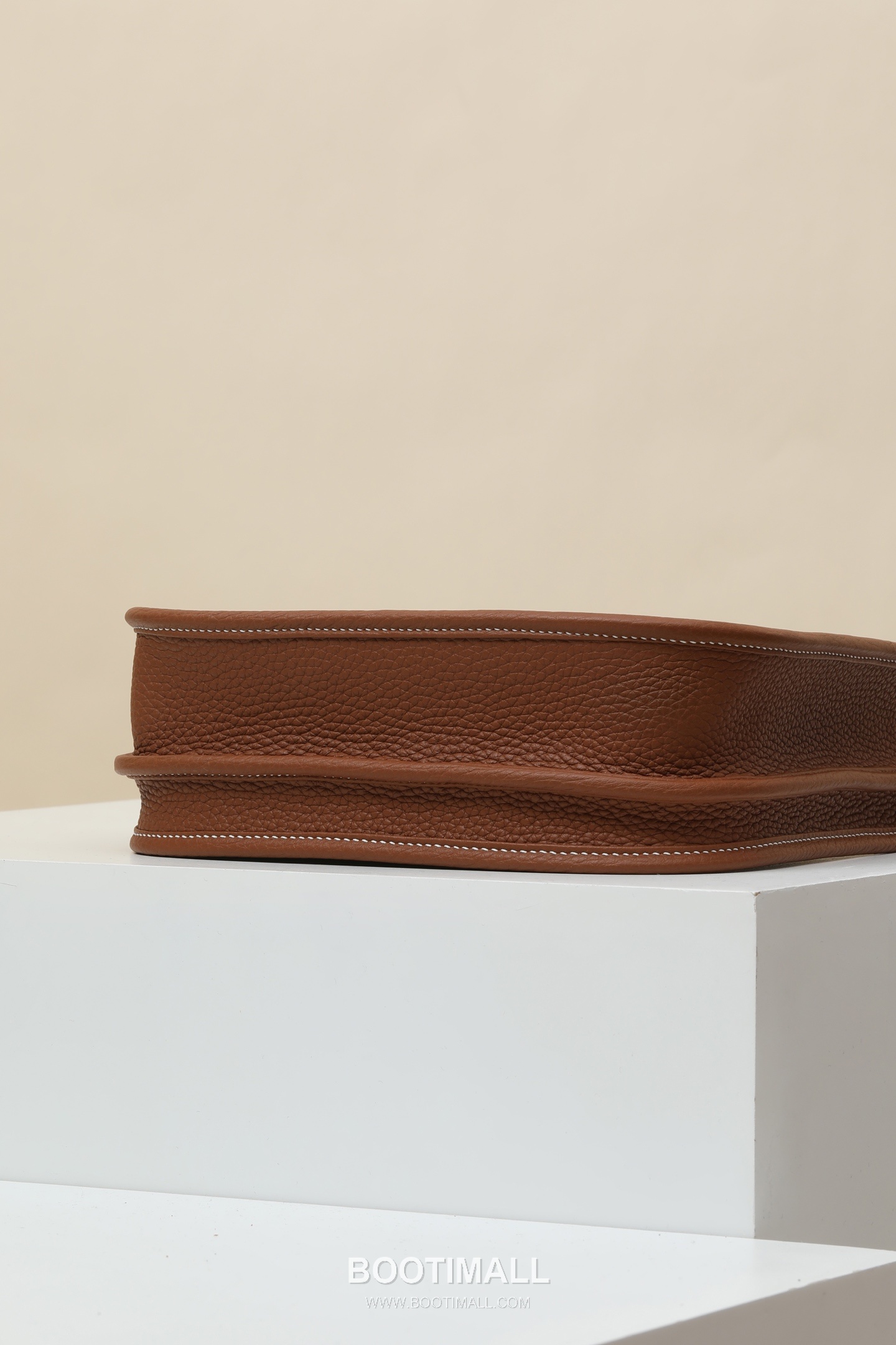 Hermes YF23 Clemence Crossbody Clemence Calfskin Brown Crossbody Bag 에르메스 YF23 클레망스 크로스백 클레망스 송아지가죽 브라운 26cm 6