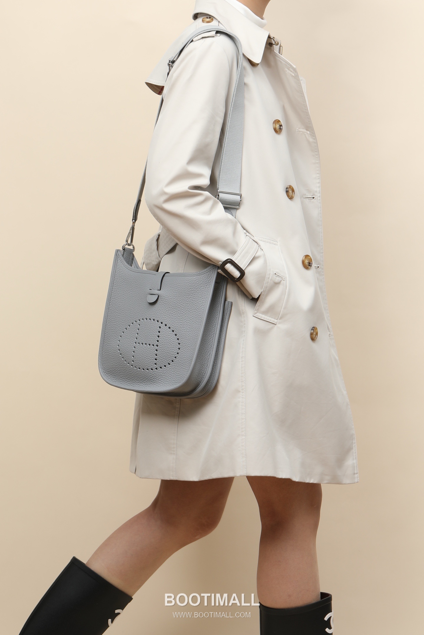 Hermes Clemence Crossbody 23 Clemence Calfskin Gray Crossbody Bag 에르메스 클레망스 크로스바디 23 클레망스 송아지가죽 그레이 크로스백 26cm 9