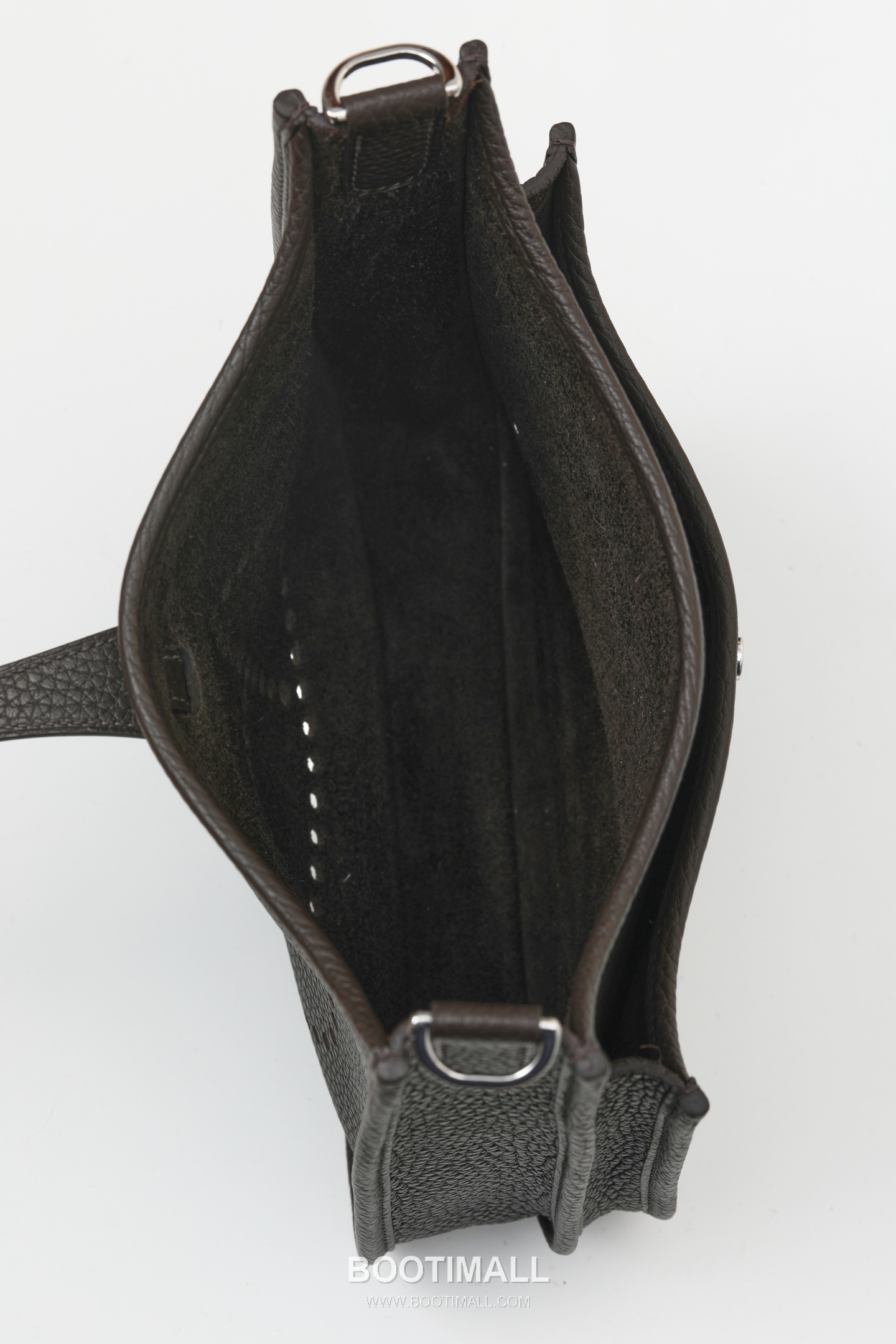 Hermes Ebony Clemence Crossbody Clemence Calfskin Brown Crossbody Bag 에르메스 우드 클레망스 크로스바디 클레망스 송아지가죽 브라운 크로스백 26cm 7